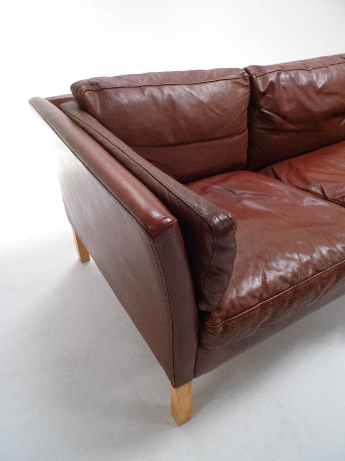 Danish Chestnut Brown Leather Three-Seat Sofa, Midcentury, 1960s In Good Condition In London, GB