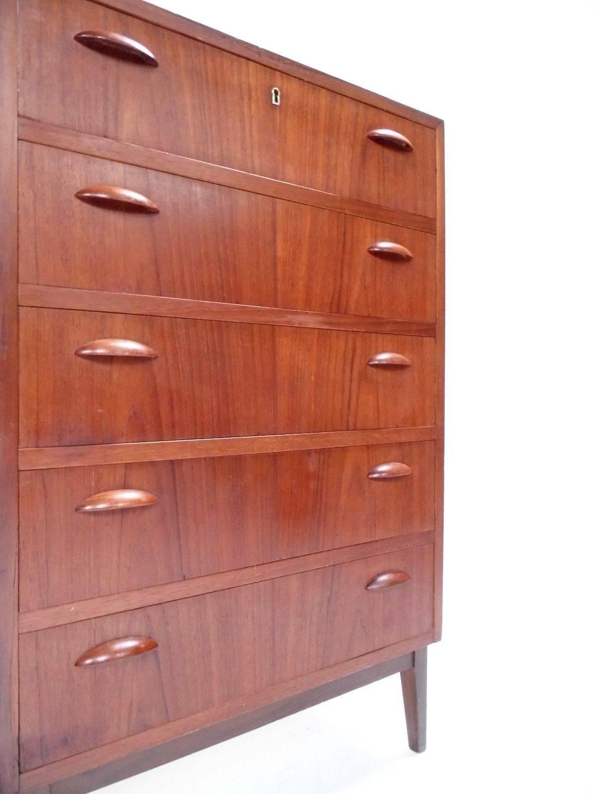 Danish Teak Tallboy Chest of Drawers Cup Handles, Midcentury, 1960s In Good Condition In London, GB