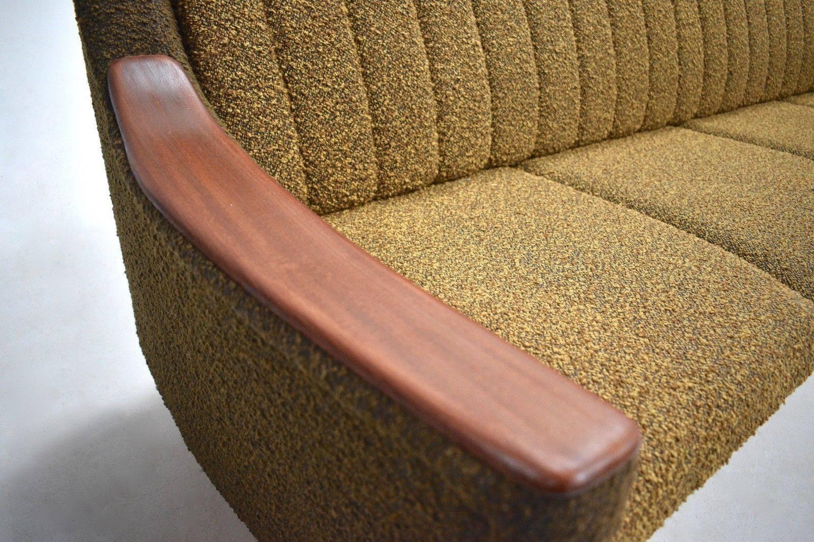 Norwegian Yellow and Brown Wool Four-Seat Teak Sofabed, Midcentury, 1960s In Good Condition In London, GB