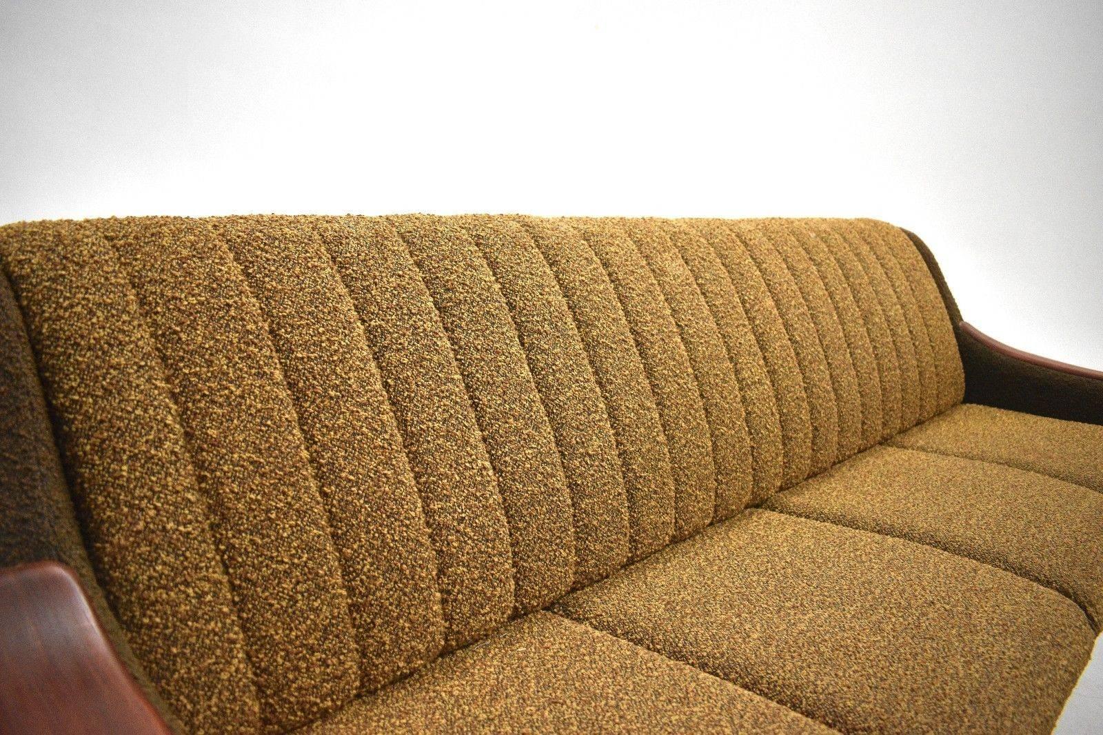 Norwegian Yellow and Brown Wool Four-Seat Teak Sofabed, Midcentury, 1960s 2