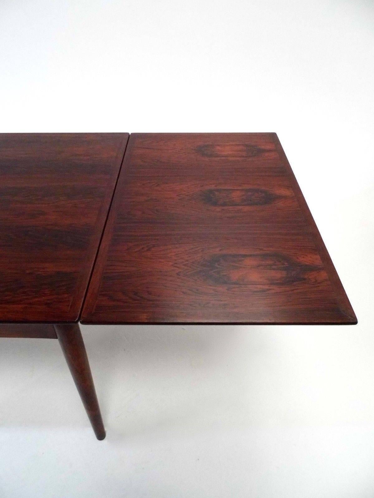 Danish Rosewood Extending Dining Table Mid-Century, 1960s 4