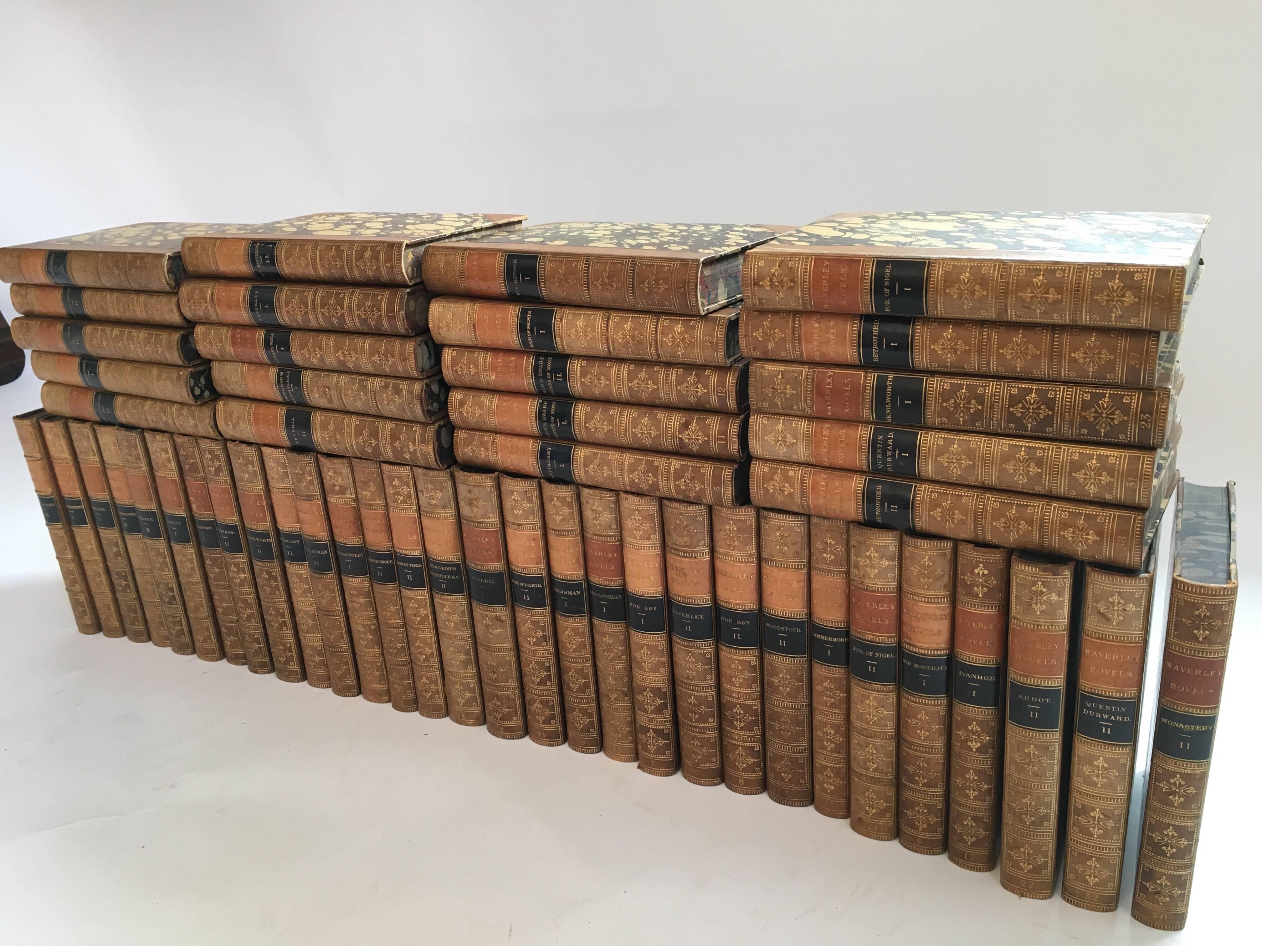 XIXe siècle Romans de Waverley en 50 volumes de Sir Walter Scott, Boston, 1857 en vente