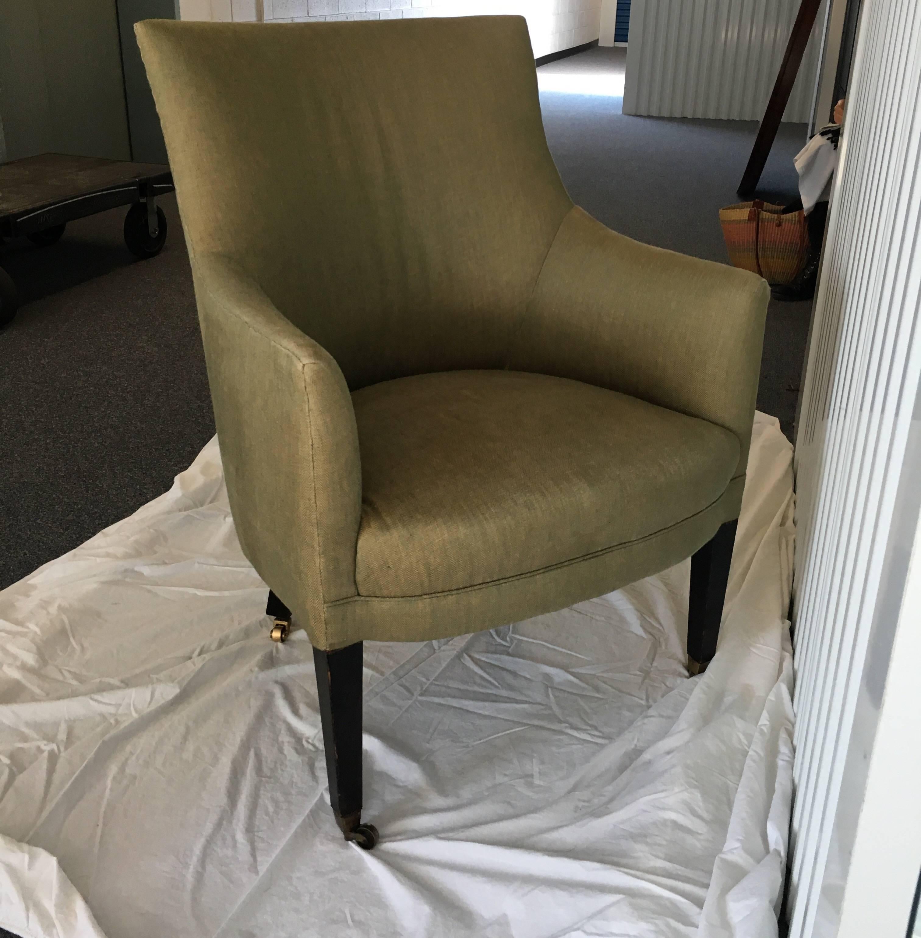 English Library Chair In Fair Condition In Southampton, NY