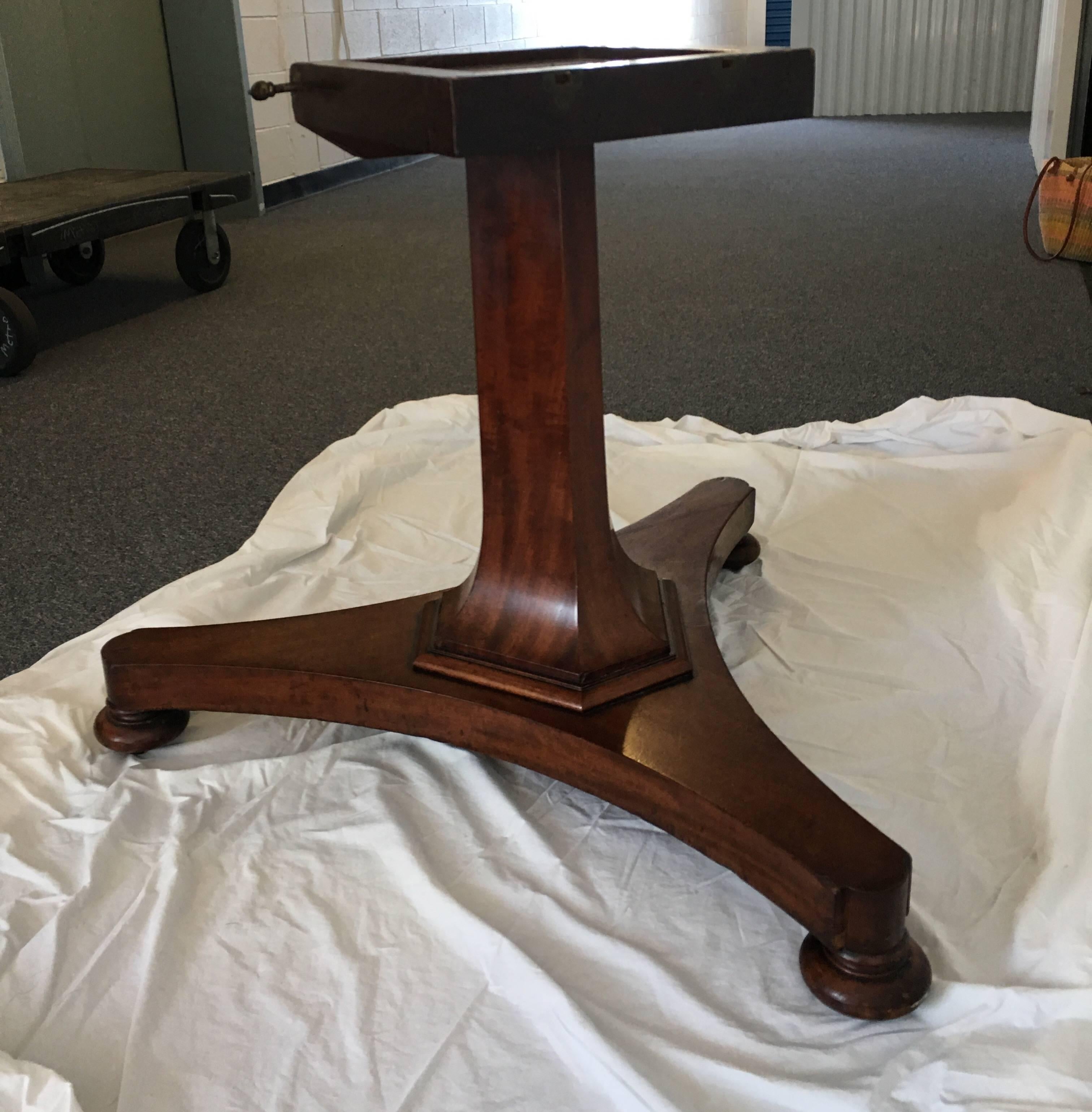 20th Century English Regency Mahogany Tilt-Top Center Table with Radial Inlaid Top 