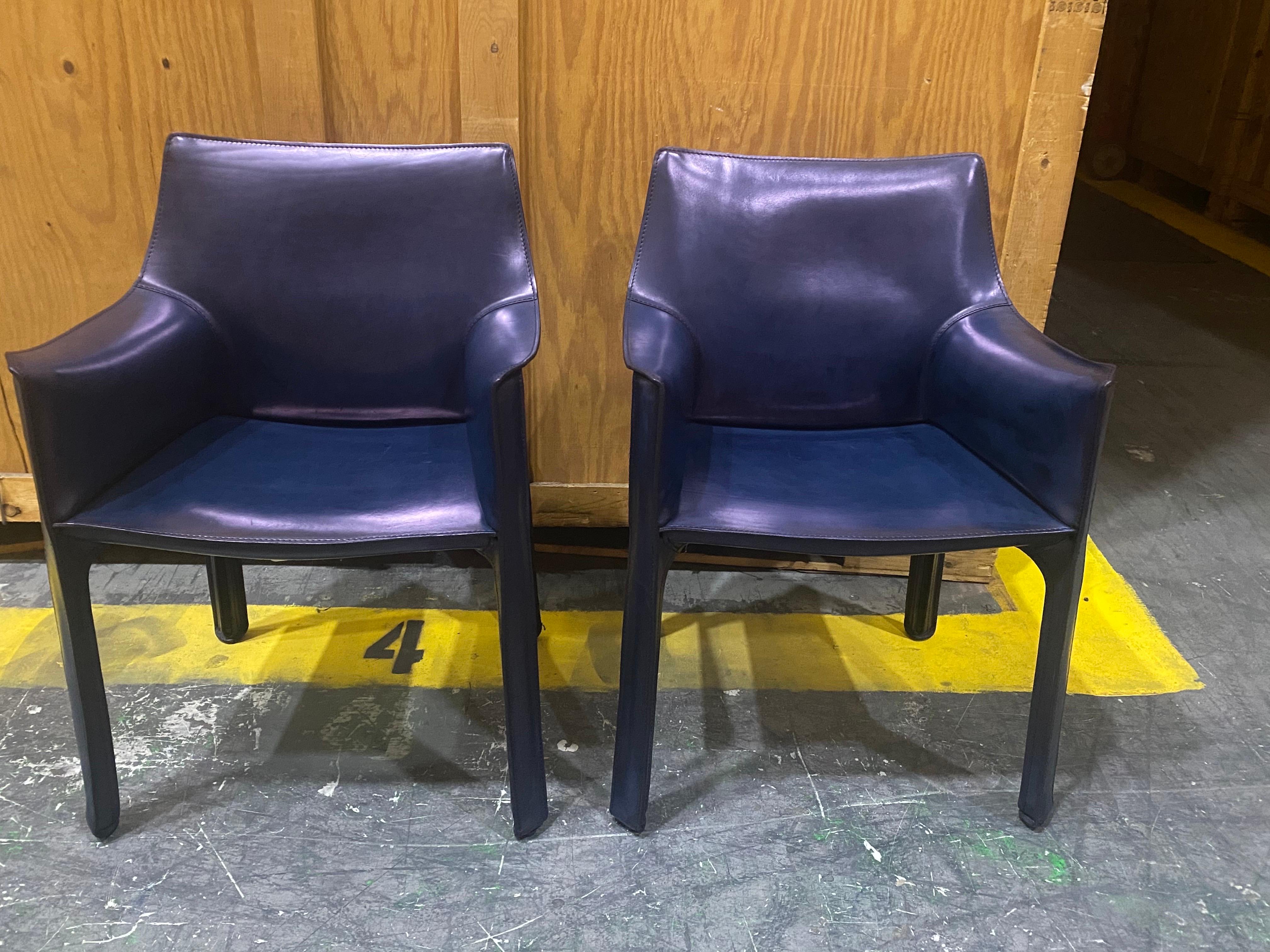 Pair of Mario Bellini for Cassina 'CAB 413' Dining Chairs in Navy Blue Leather For Sale 4