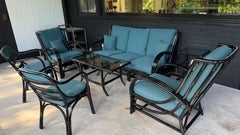 Achtteiliges Set restaurierter amerikanischer Terrassenmöbel aus Rattan aus den 1940er Jahren, schwarz lackiert
