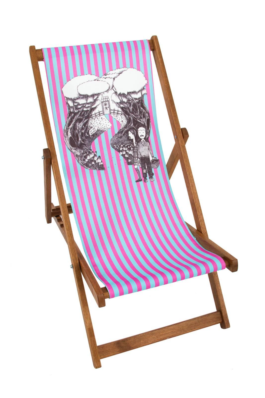 Folding chair by Fashion designer Alexander McQueen 
Screen printed on outdoor fabric with wood support 
2007, edition of 250
Commissioned for the Royal Parks Foundation 

Adjustable indoor/outdoor lounge chair.