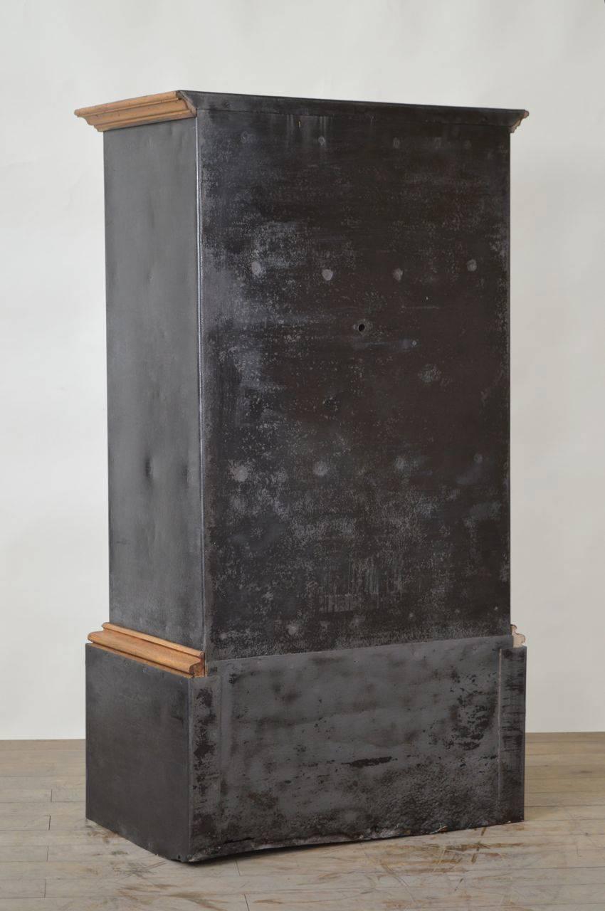 French Iron Safe, circa 20th Century In Excellent Condition In Saint-Ouen, FR