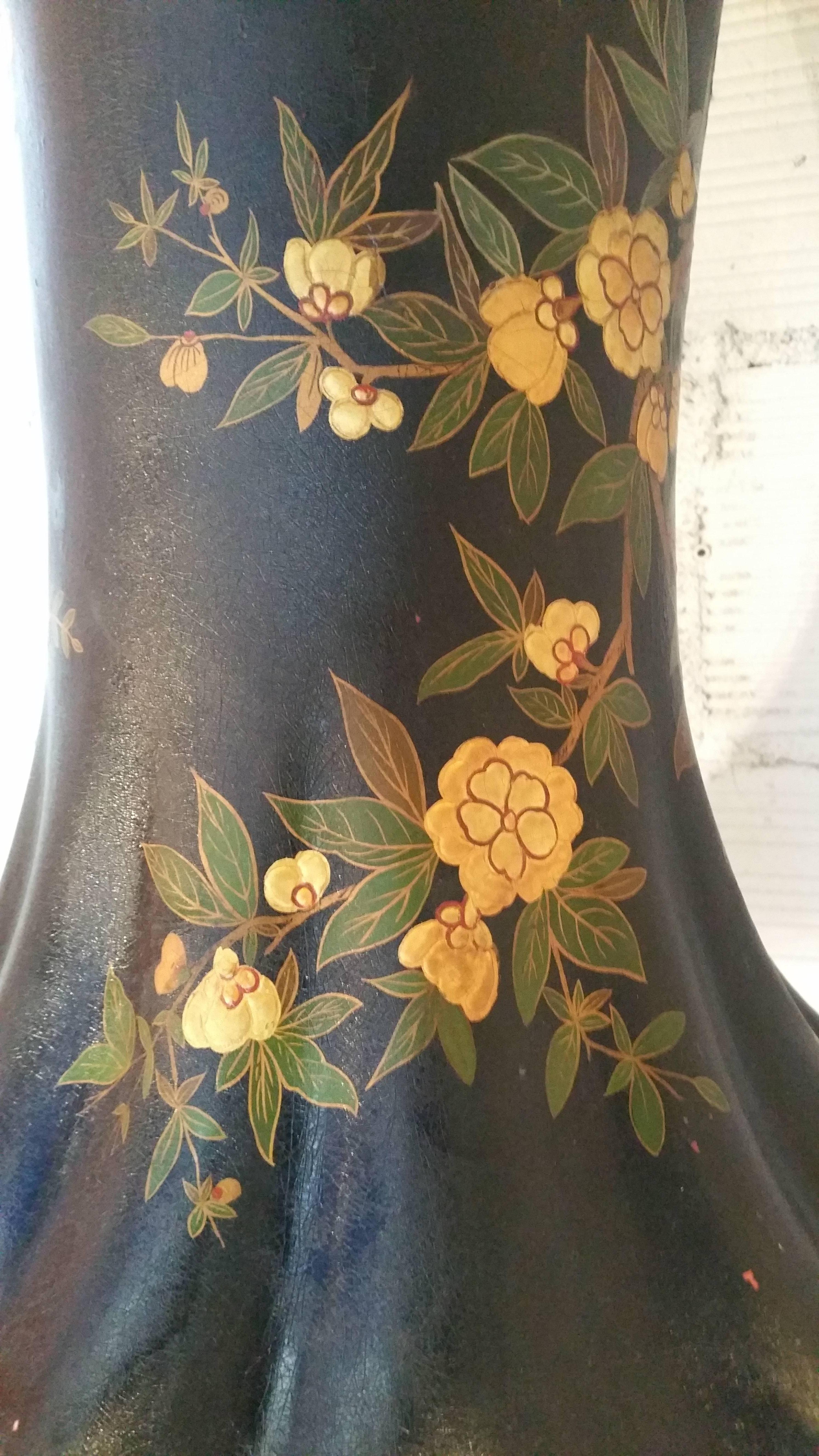Toul-Bellevue Large Vase with Asian Scene, circa 1870 In Excellent Condition In Paris, FR