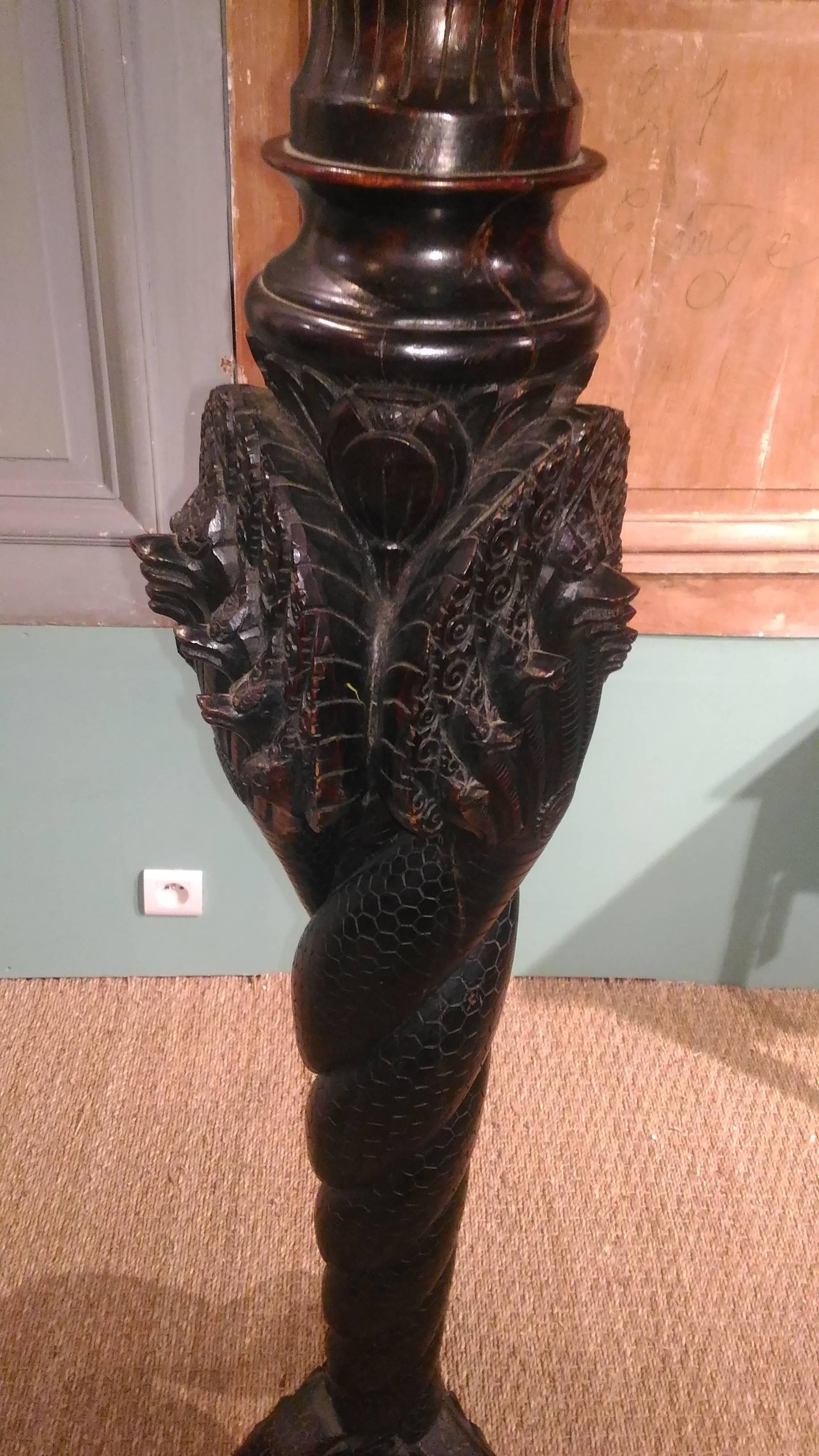 19th Century Large Pedestal in Wood with Elefant Heads For Sale 3