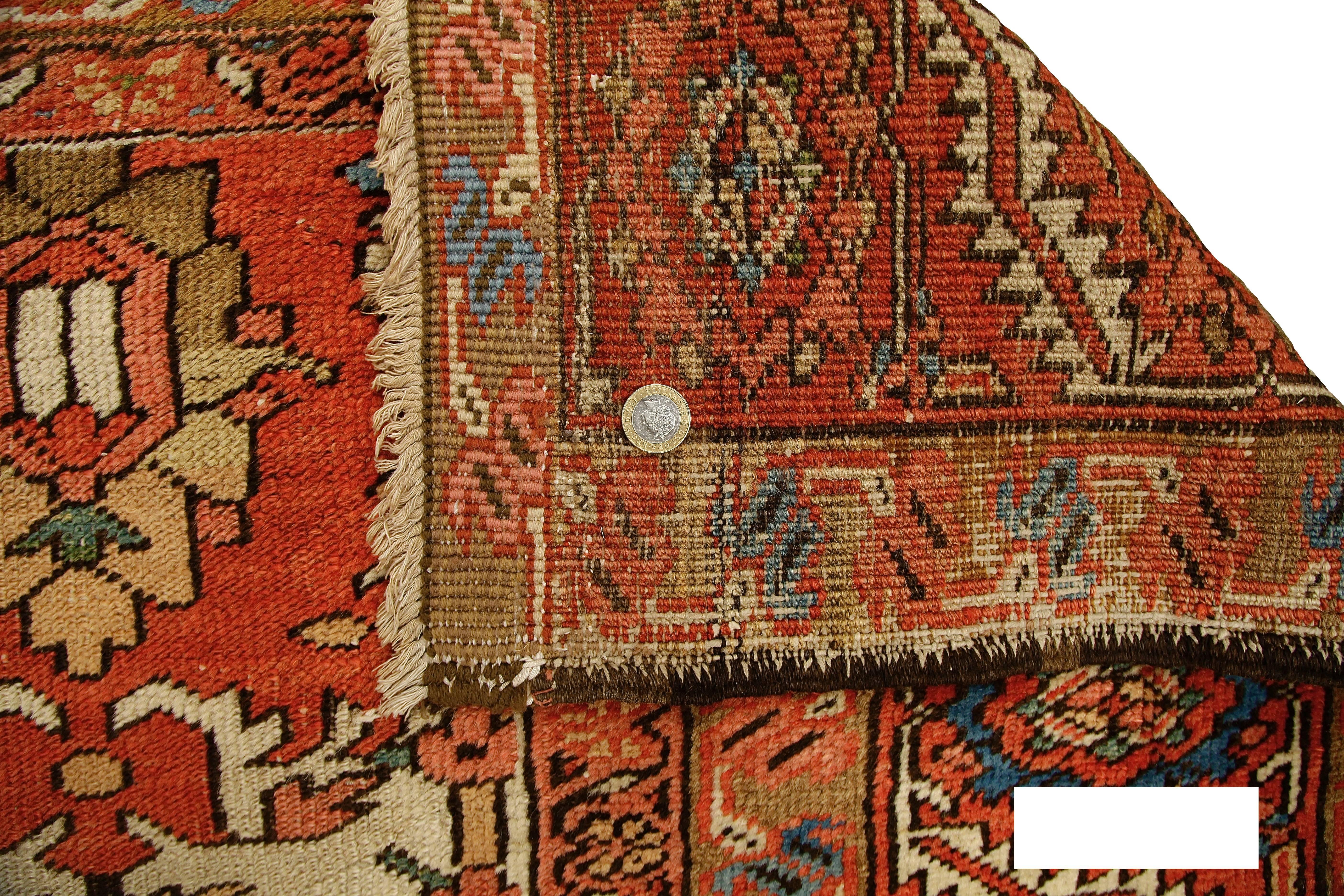 Antique North West Persian Bakshayesh Carpet, 19th Century In Good Condition For Sale In London, GB