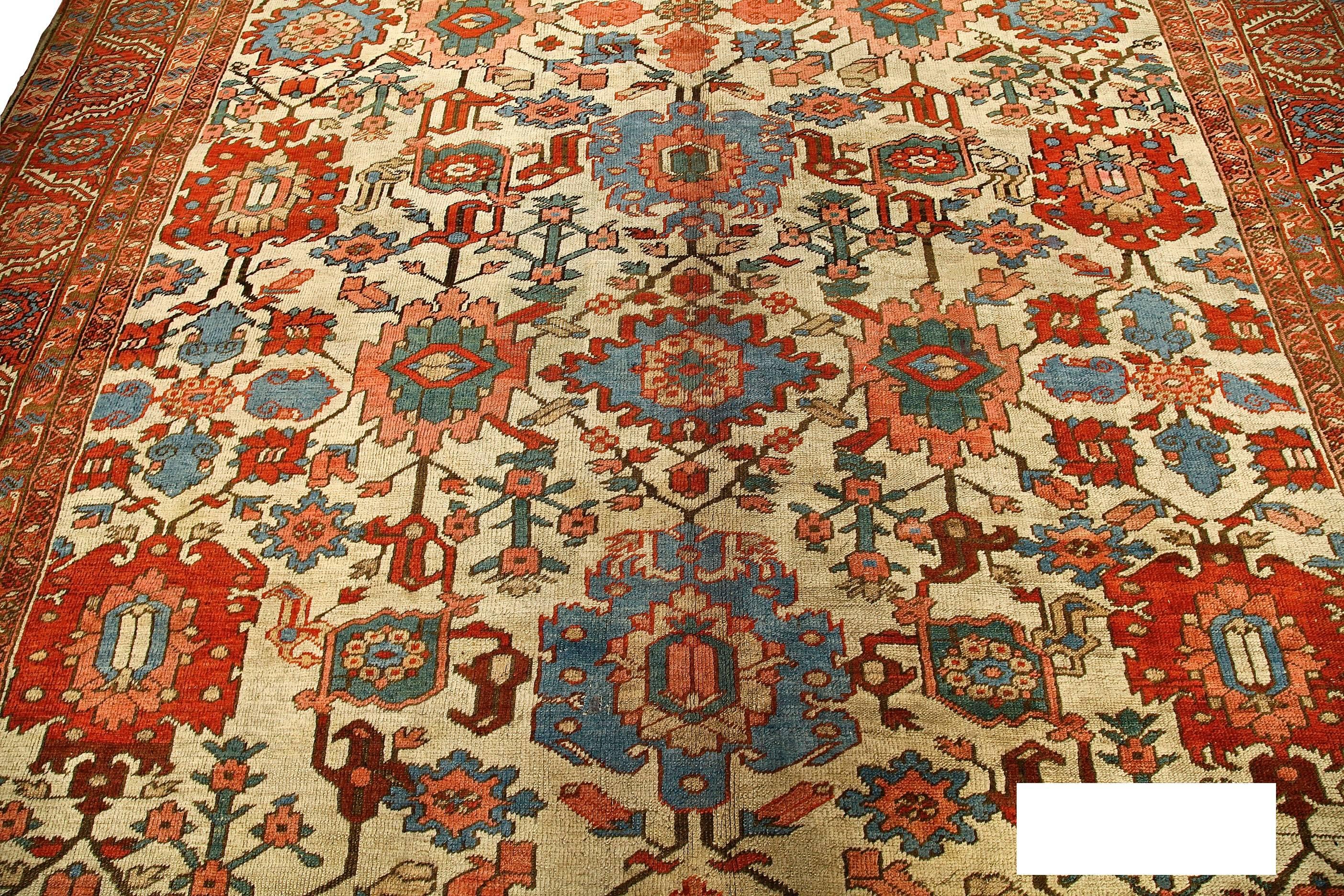 Antique North West Persian Bakshayesh Carpet, 19th Century For Sale 2