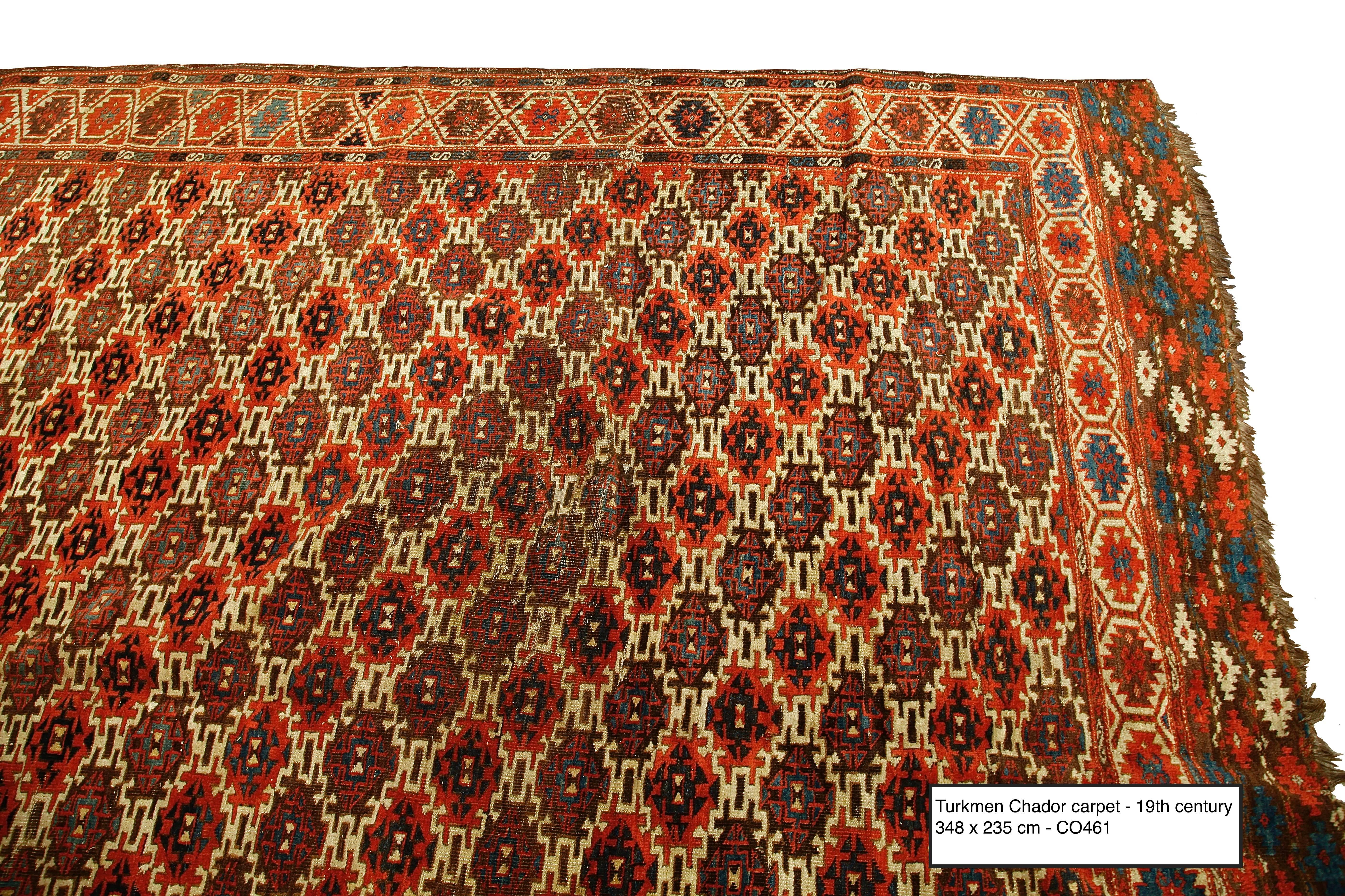 Antique Turkmen Chaudor Carpet, 19th Century In Fair Condition For Sale In London, GB