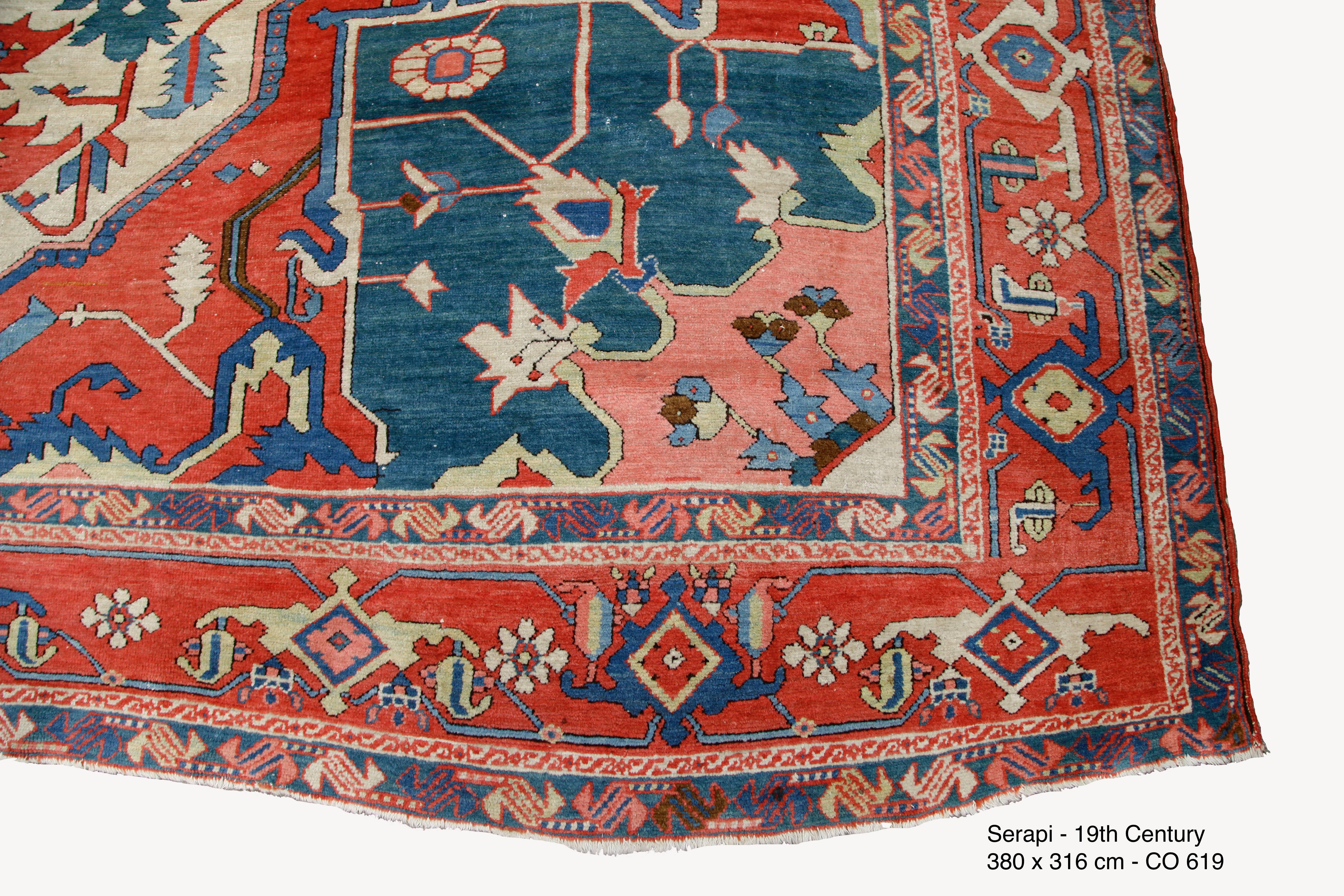 Cotton Antique North West Persian Serapi Carpet, 19th Century For Sale