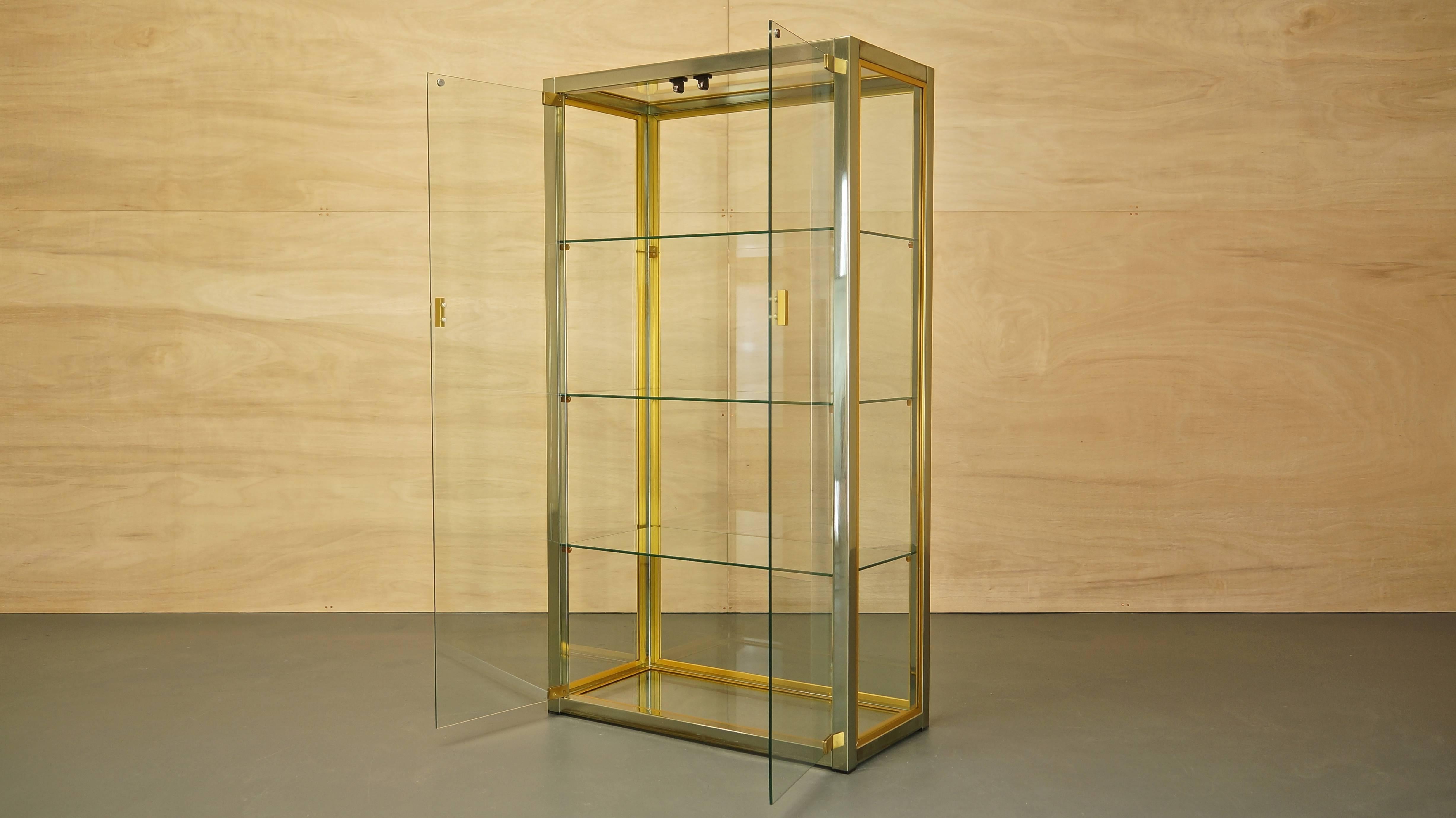 Italian Glass/Brass/Chrome Display Cabinet by Renato Zevi, Rizzo/Rega In Good Condition In Huddersfield, GB