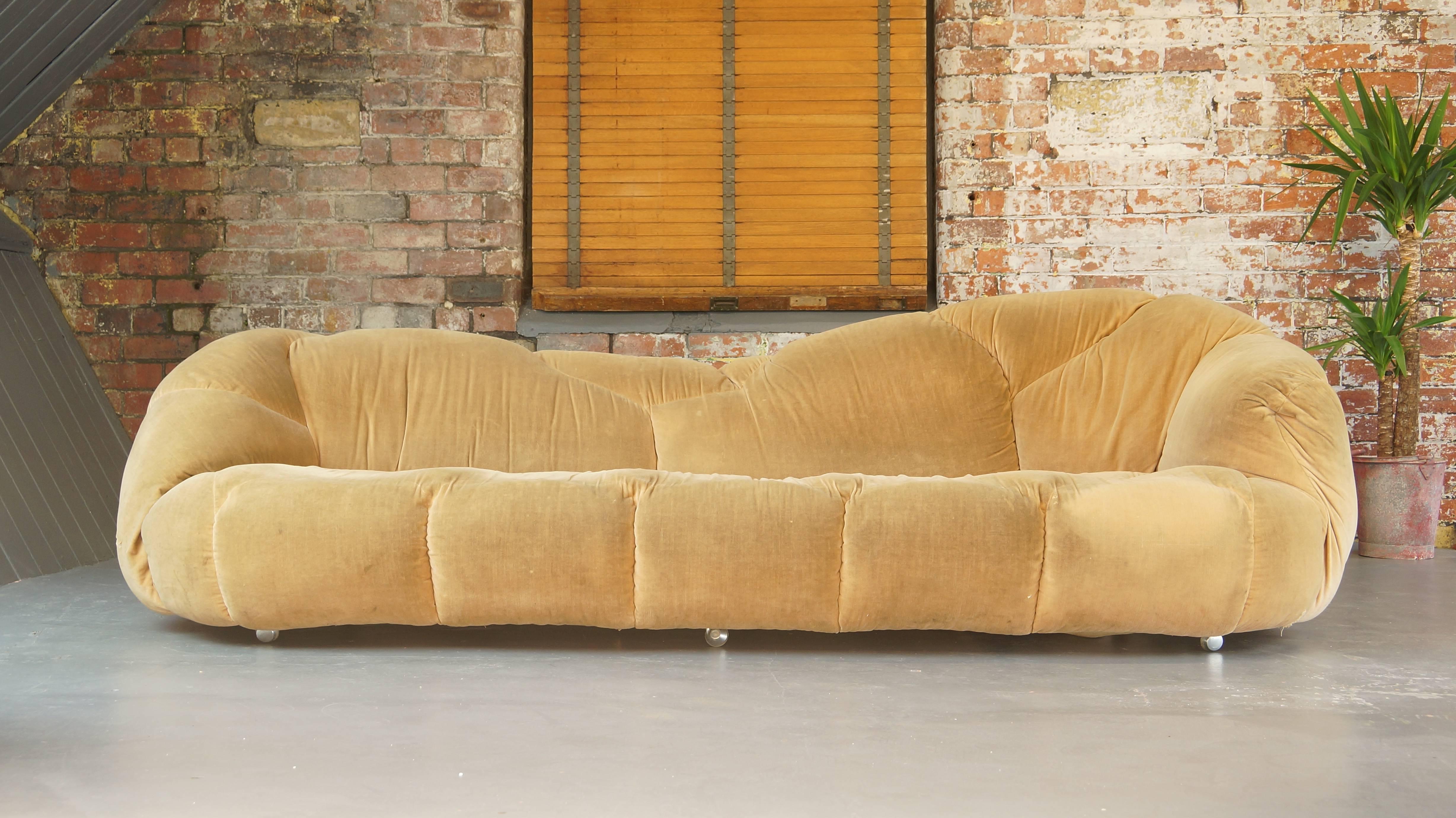 Large vintage HK cloud sofa, chaise longue or chaise Longue 
Designed by Howard Keith - London, England, 1970s

Unique and bold cloud design with large, sumptuous seating.

Offered in good vintage condition with three small rips to the upholstery