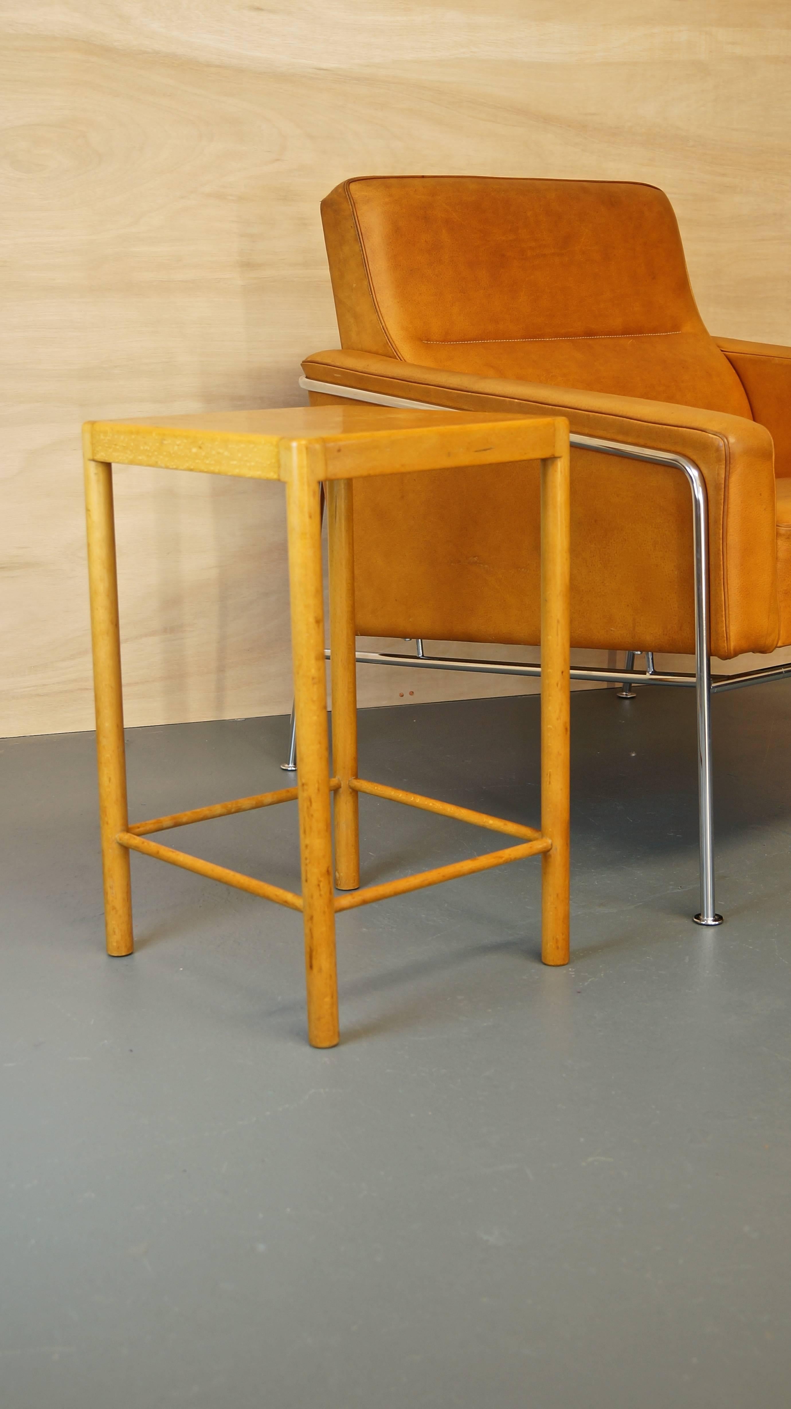 Pair of Rare Early Vintage Fritz Hansen Side/End Tables in Beech, 1940s 4