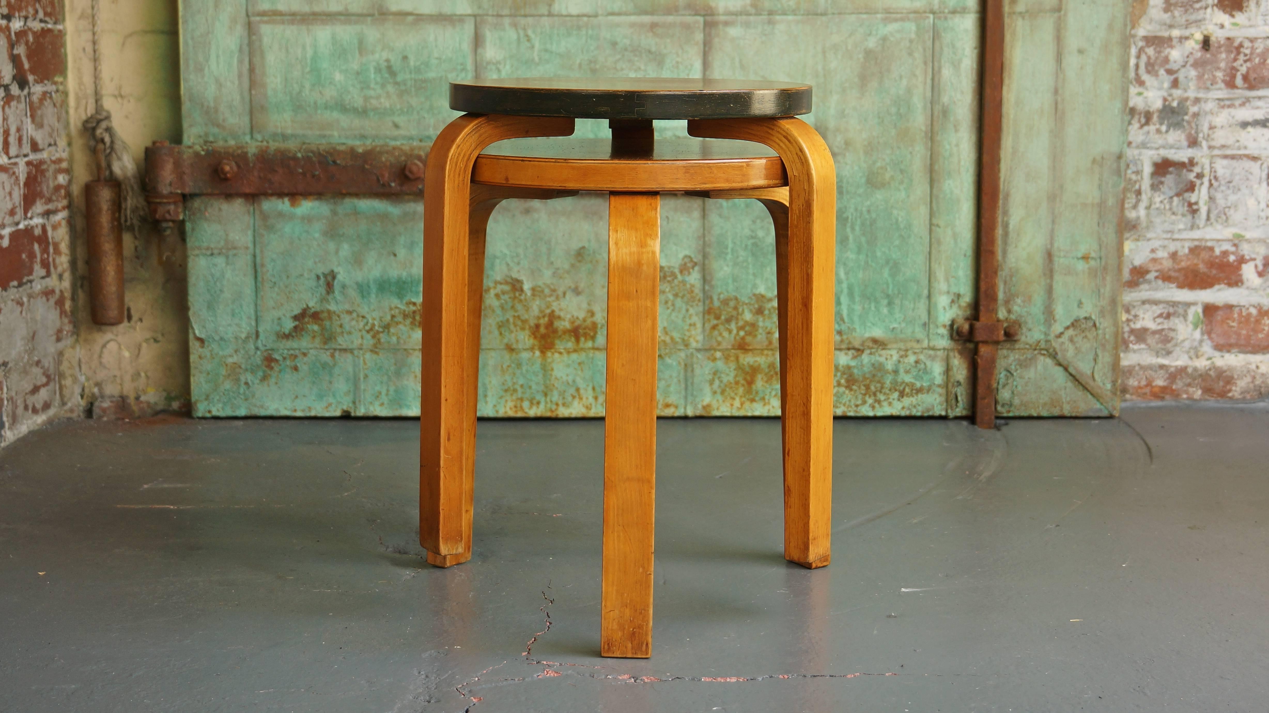Pair of Early Alvar Aalto nesting stools by Finmar.

Good clean vintage condition with a desirable patina.

Alvar Aalto.
Manufactured by Finmar, Finland.
Model 60 stool, 1933.
Set of two.
Birch and birch plywood.
Original finmar plastic