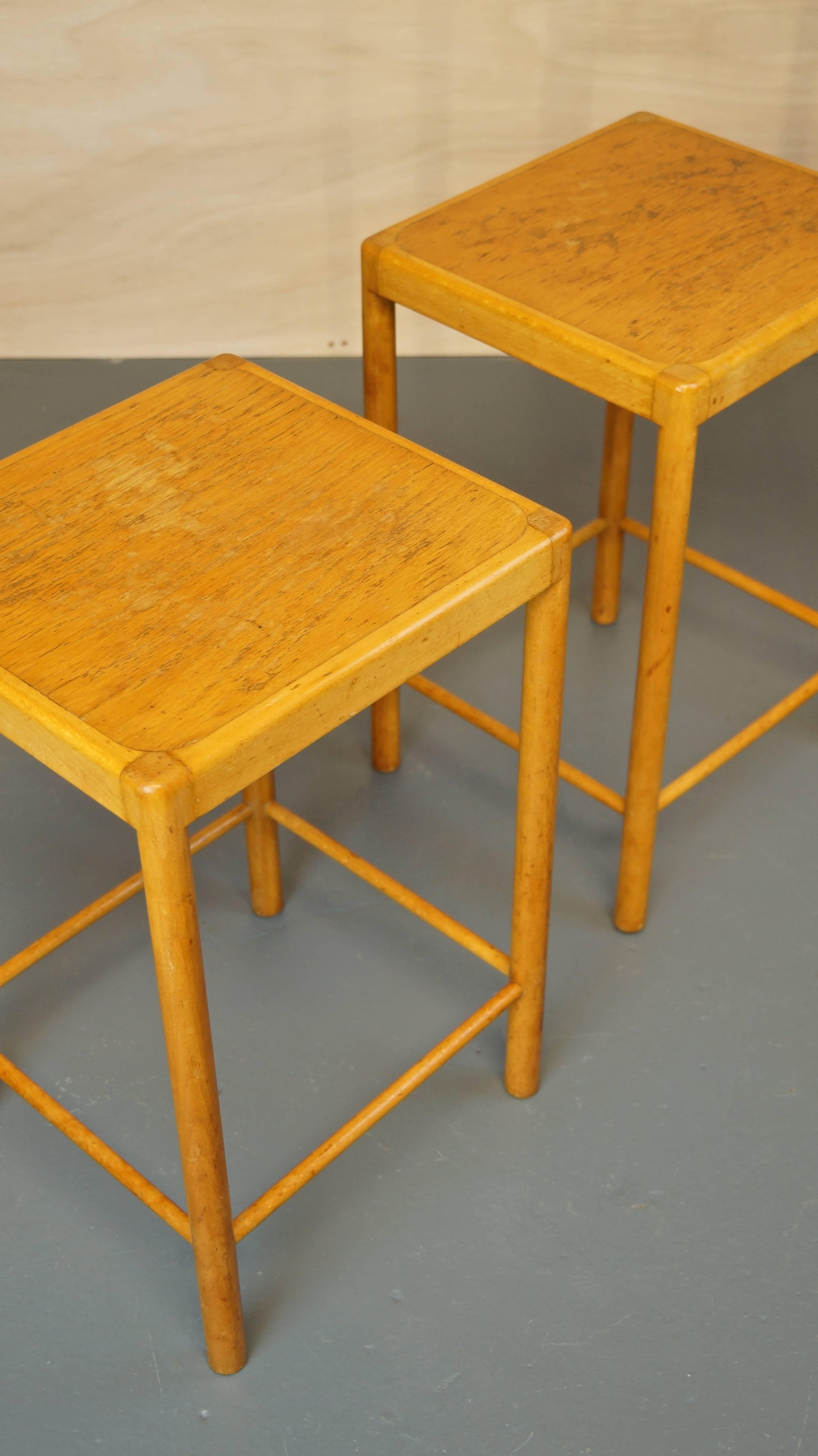 Pair of Rare Early Vintage Fritz Hansen Side/End Tables in Beech, 1940s 3