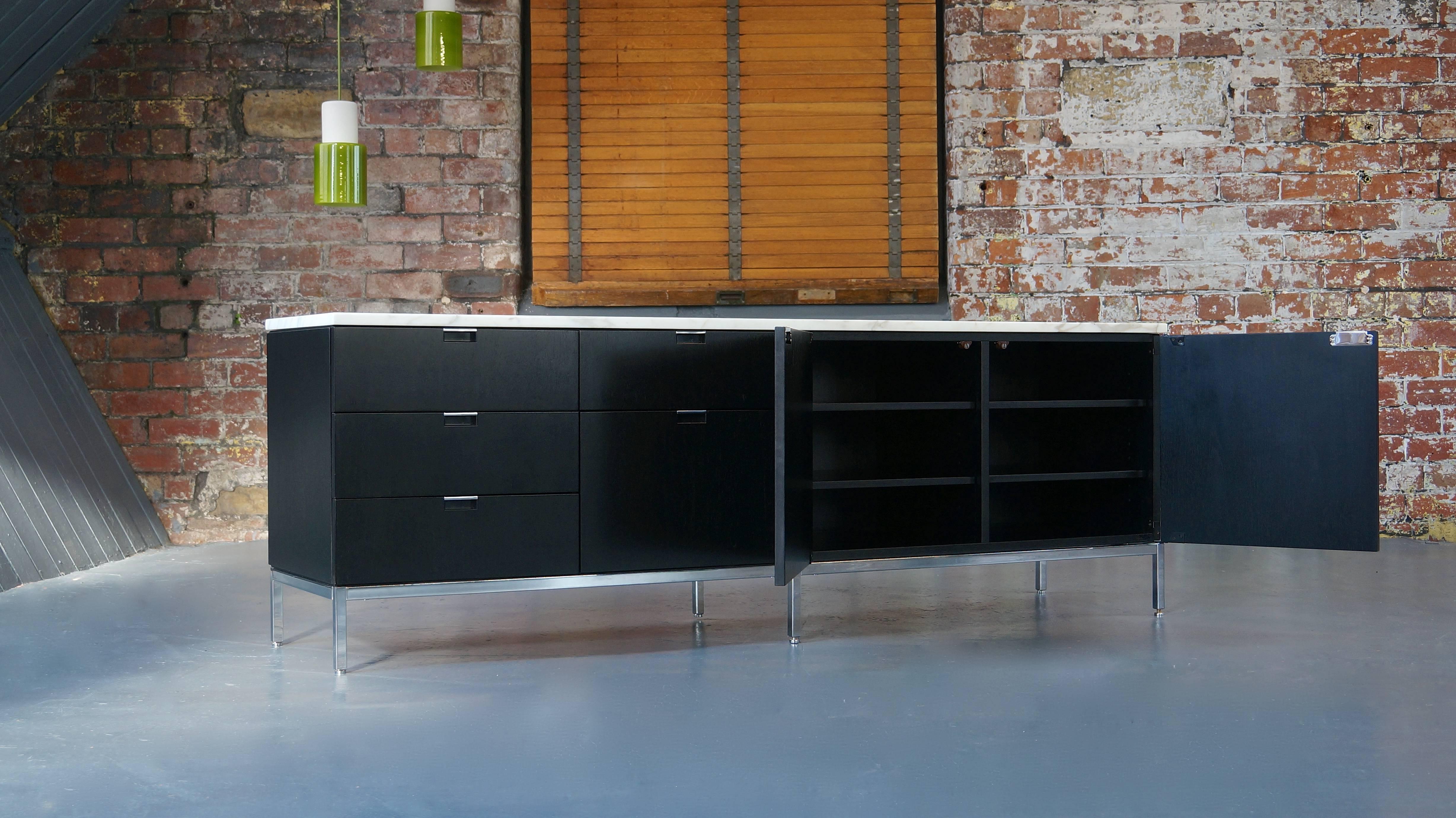 Florence Knoll Calacatta Marble and Ebonized Oak Sideboard / Credenza 190 (2) In Good Condition In Huddersfield, GB