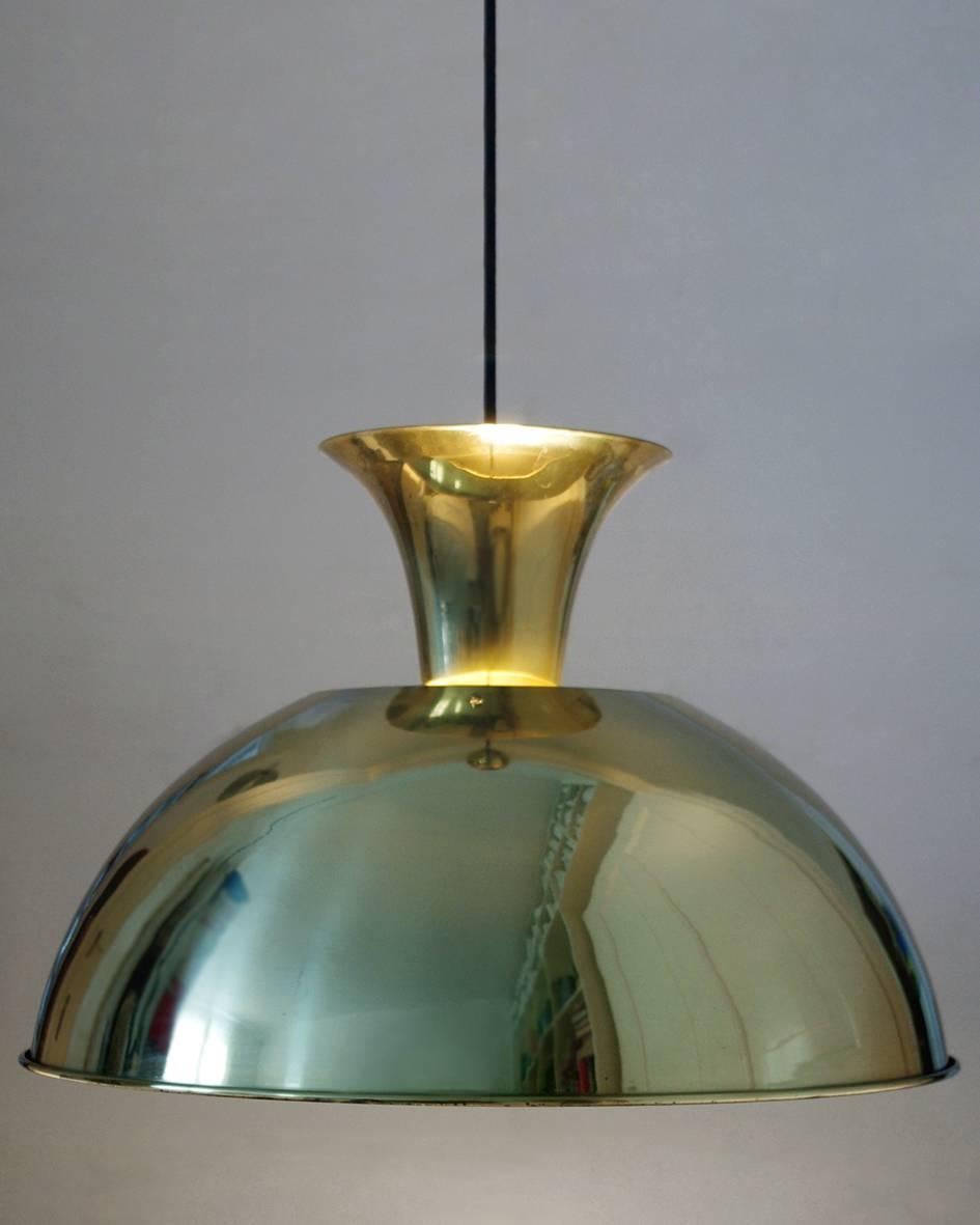 Pair of German Vintage Huge and Rare Solid Brass Pendant Lights 1960s In Good Condition In Berlin, DE