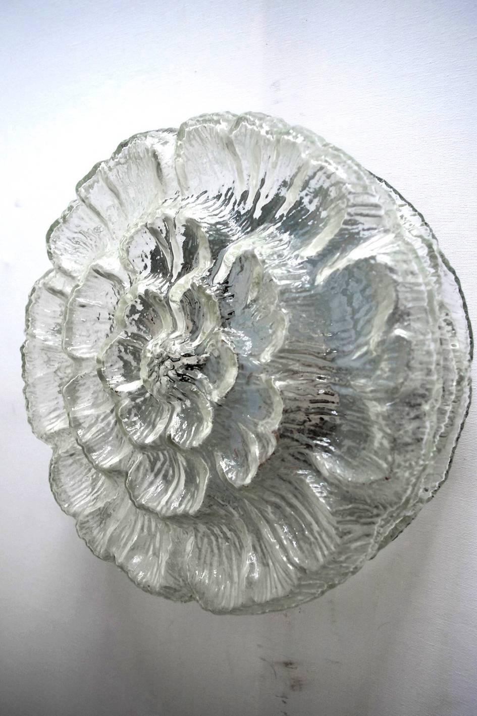 Pair of Large German Vintage Glass Flower Ceiling or Wall Flush Mounts 1960s In Good Condition For Sale In Berlin, DE