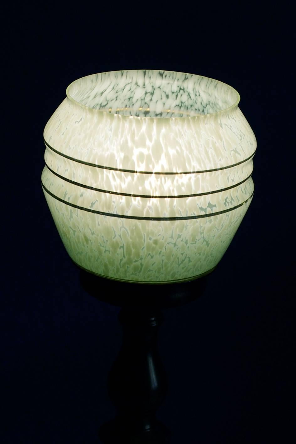 Pair of Beautiful German Vintage Art Deco Brass and Glass Table Lights 1950s For Sale 2