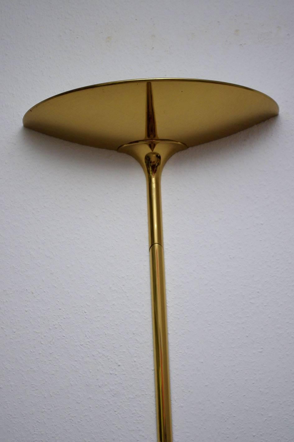 Very rare large solid brass wall light by Florian Schulz.
Germany, 1960s.

Measurements:
Height: 64 In or 15 In
lamp sockets: 2x E27 (US E26)