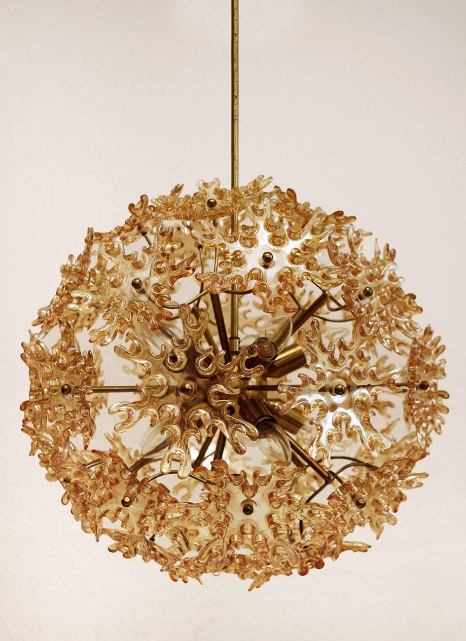 Wonderful large blowing colored Murano glass flower chandelier by Venini for VeArt,
Italy, 1960s.