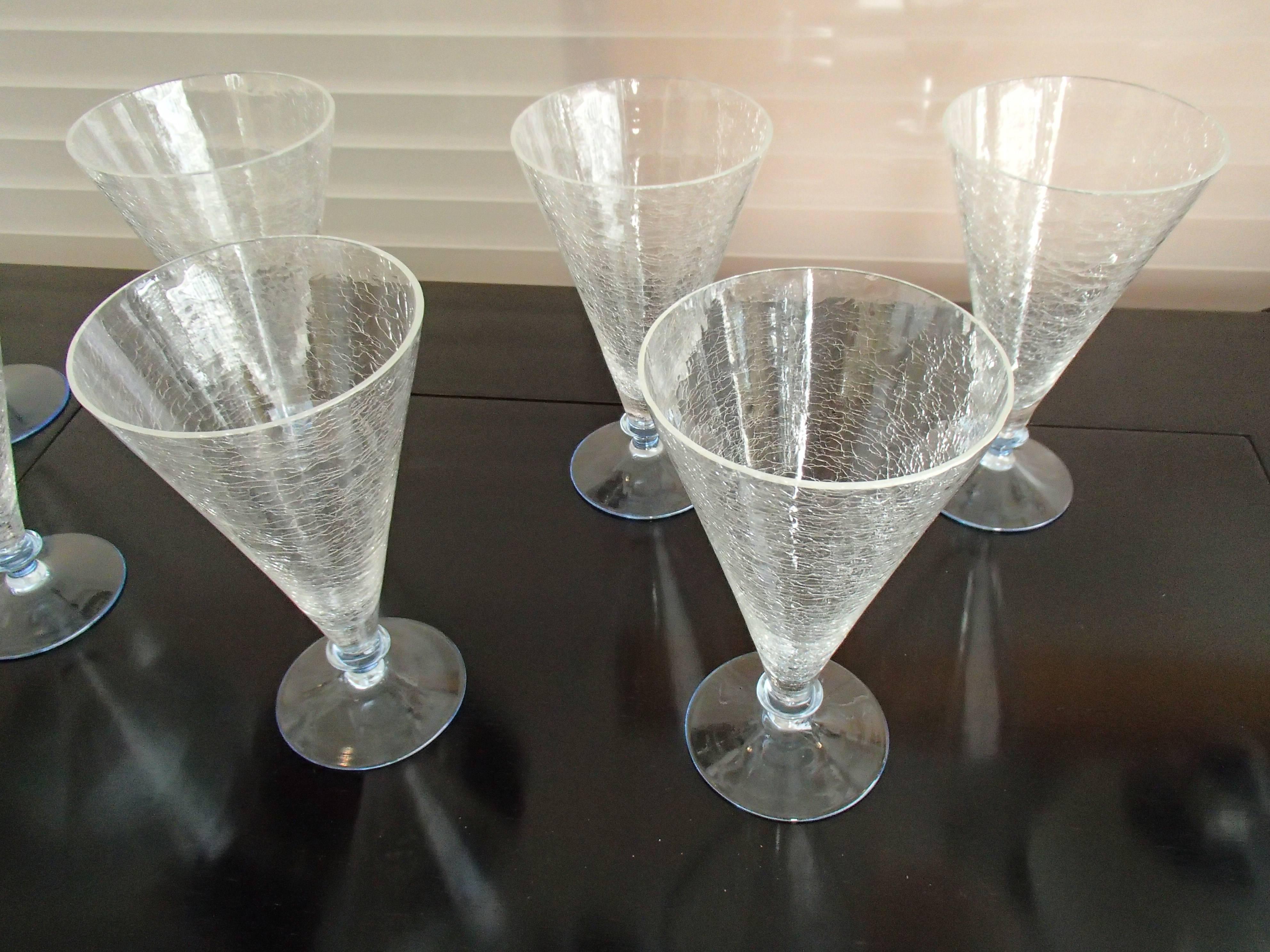 Early 20th Century Art Deco Eight Cracquele Glass Glasses with Light Blue Base For Sale