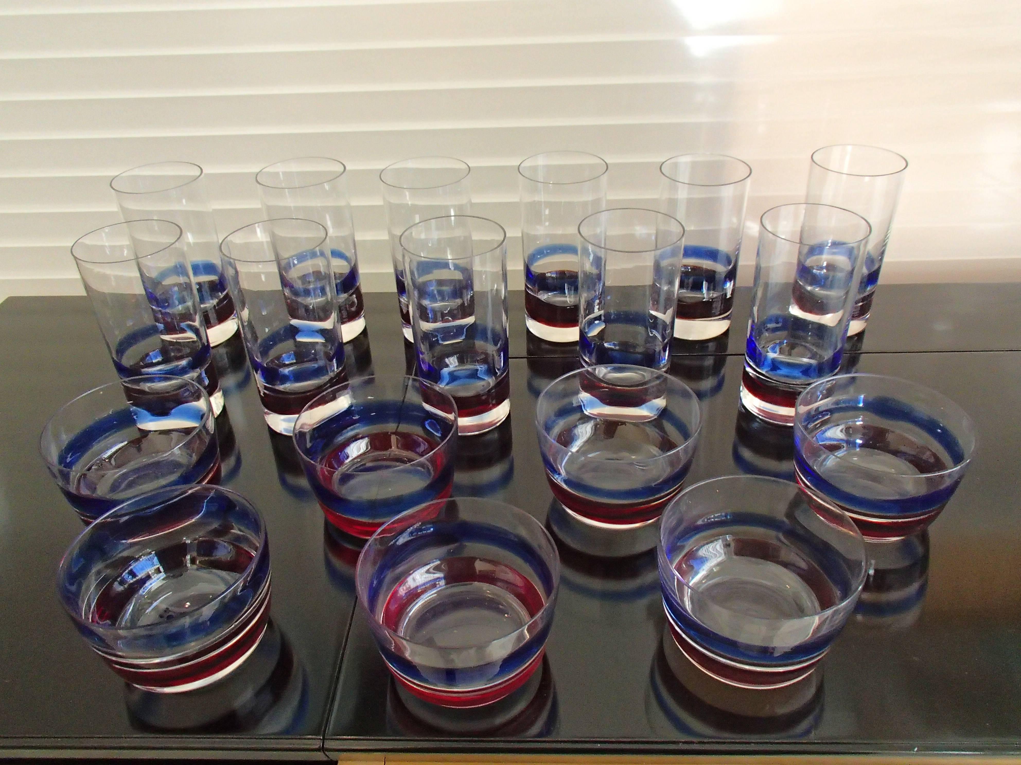 Mid-20th Century Mid-Century Seven Cups and 11 Water, Long Drink Glasses Red Blue Fulvio Bianconi For Sale