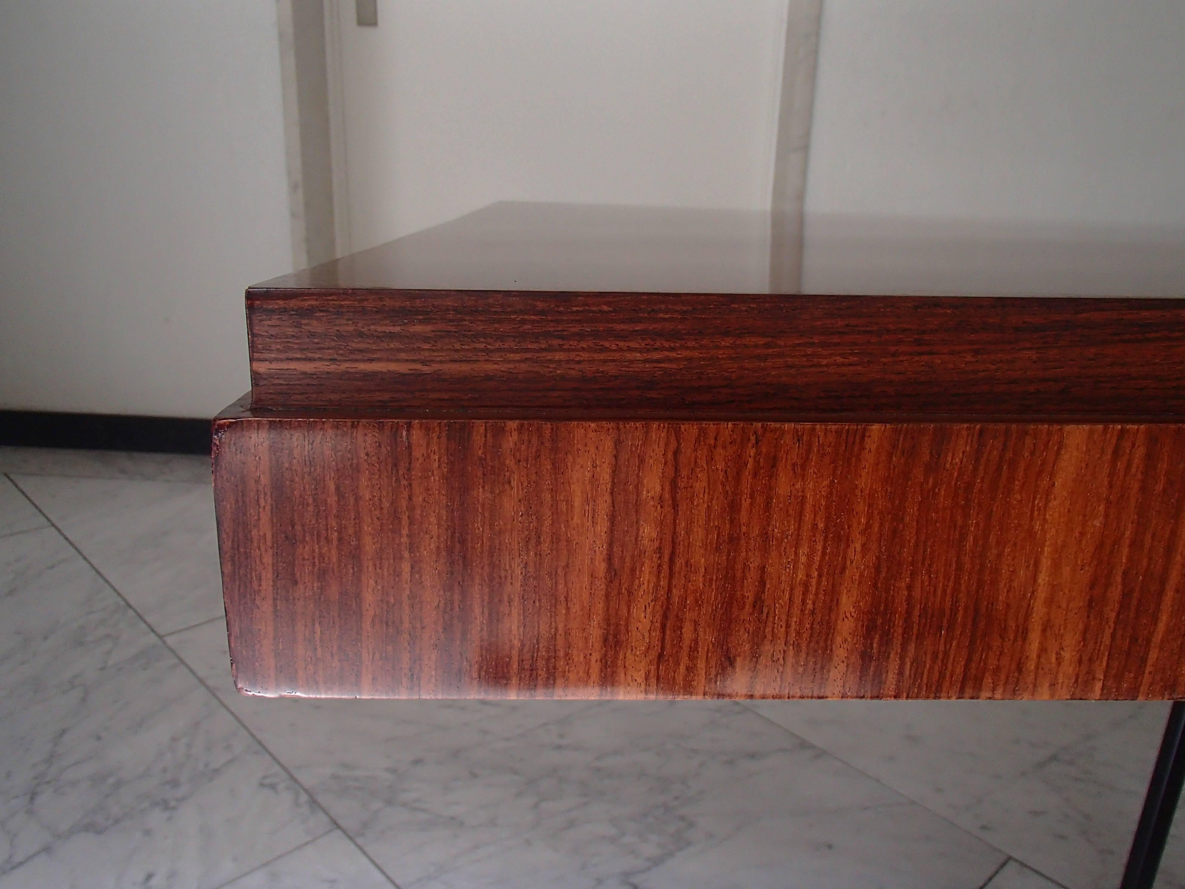 Grande console/table d'appoint Art Déco en forme de X en bois de rose en vente 2