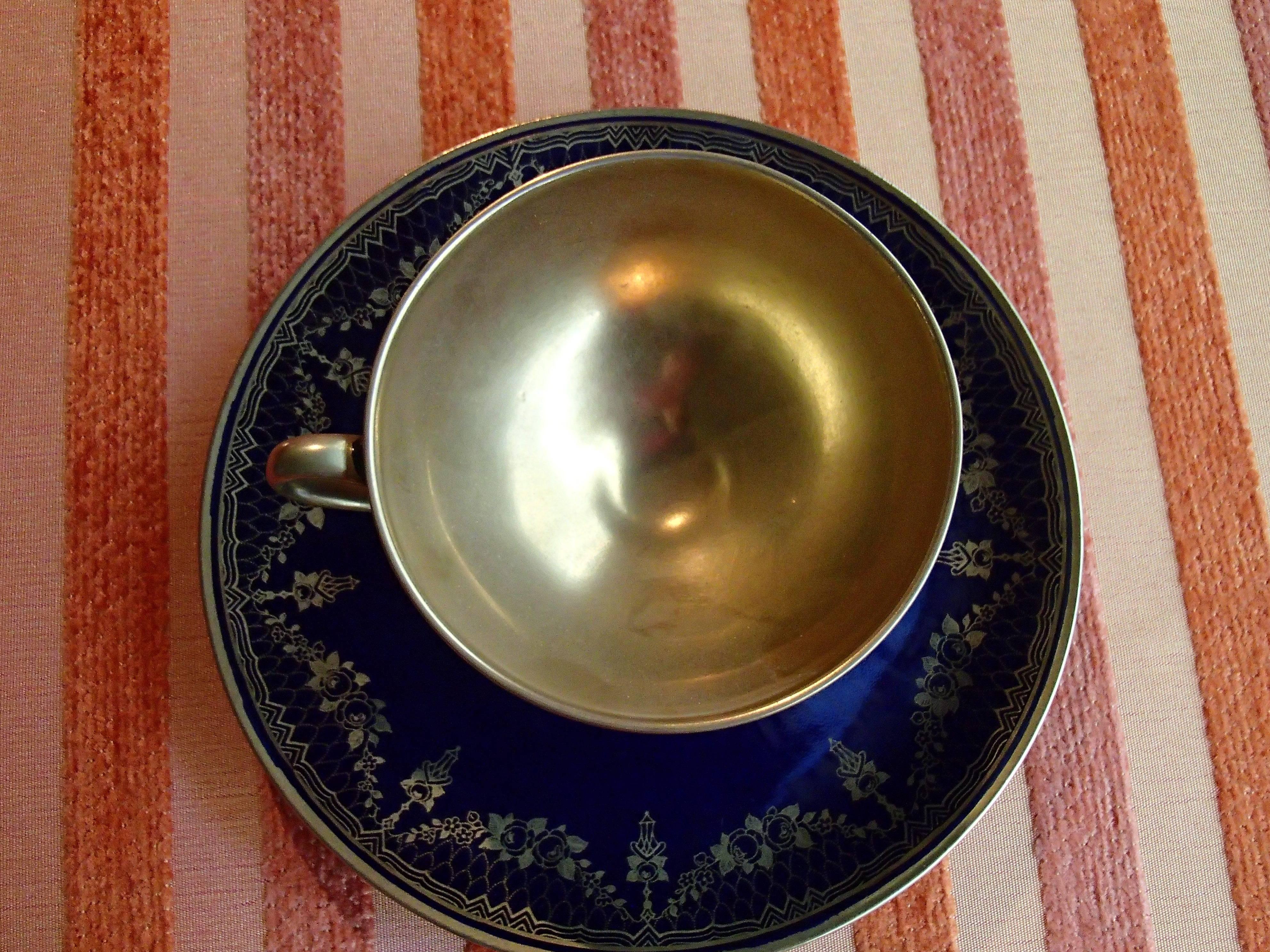 Hand-Crafted 20th Century Bavaria Jaegers Coffee Cup Cobalt Blue/Gold For Sale