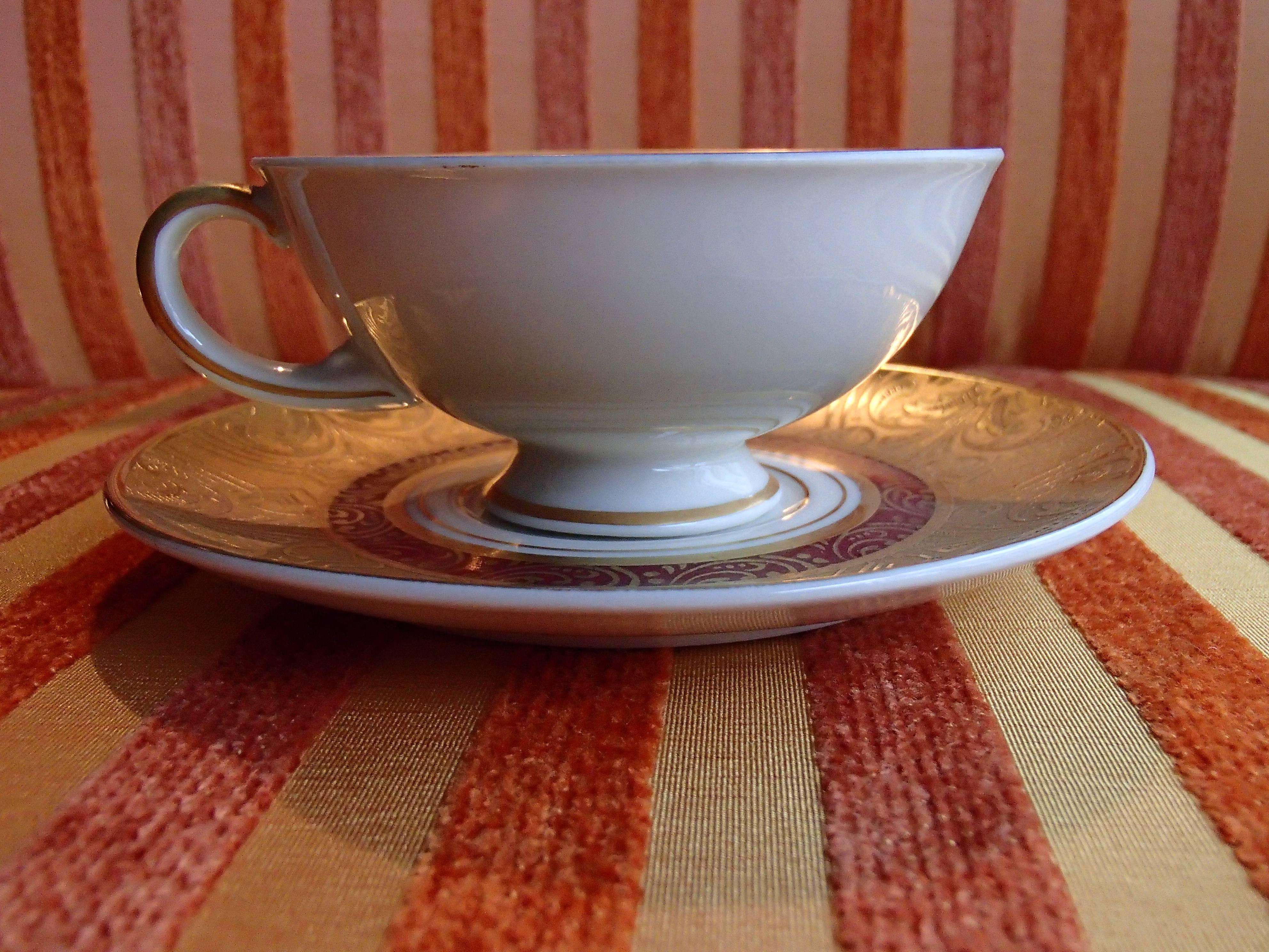 Hand-Crafted 20th Century Coffee Cup TRETTAU Bavaria Real Gold Acid For Sale