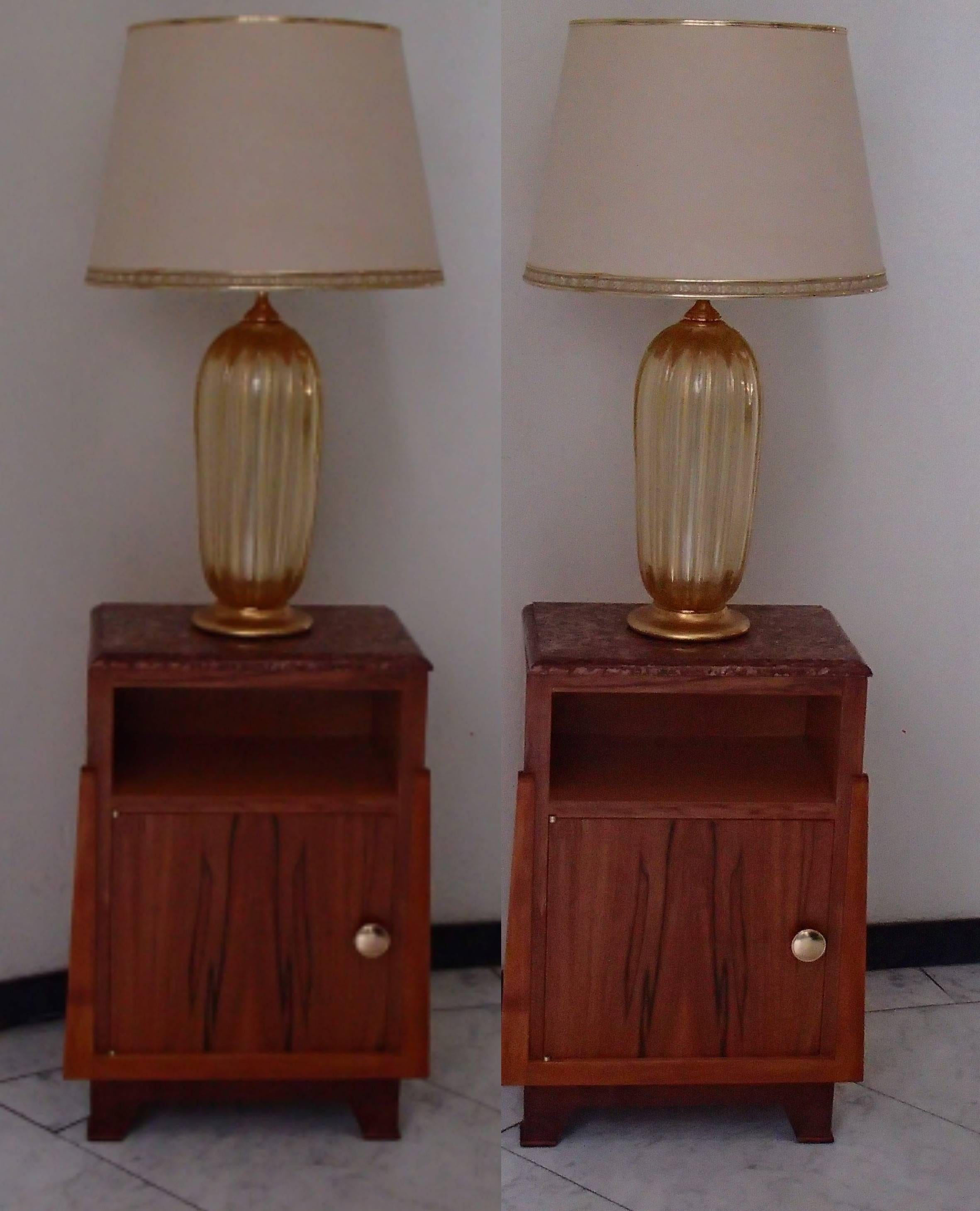 Pair of tall Barovier e Toso Murano table lamps with gold inlays and cream with shades.