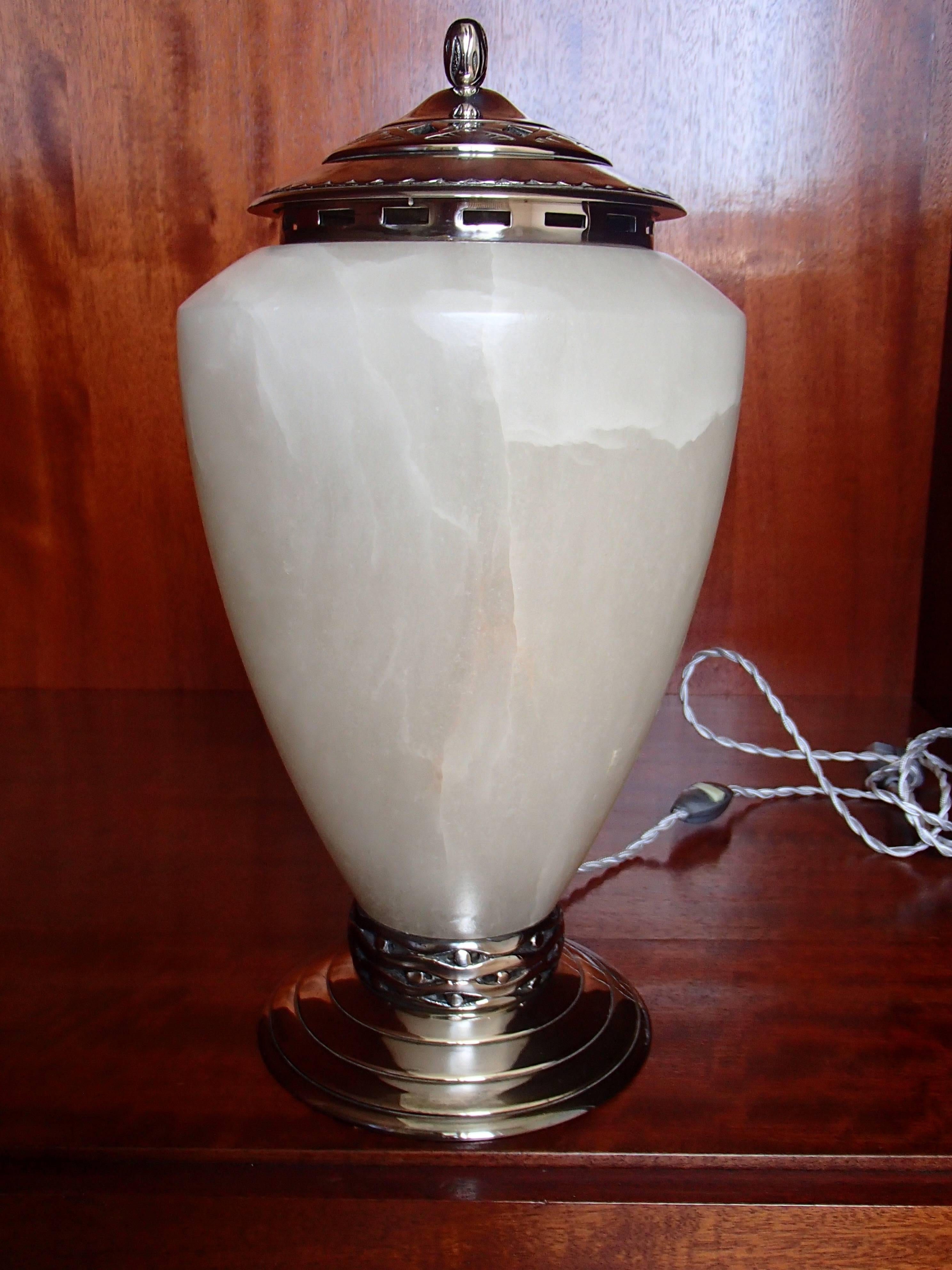 Huge Pair of Alabaster and Silver Plated Table Lamps Maison Pomone In Excellent Condition In Weiningen, CH