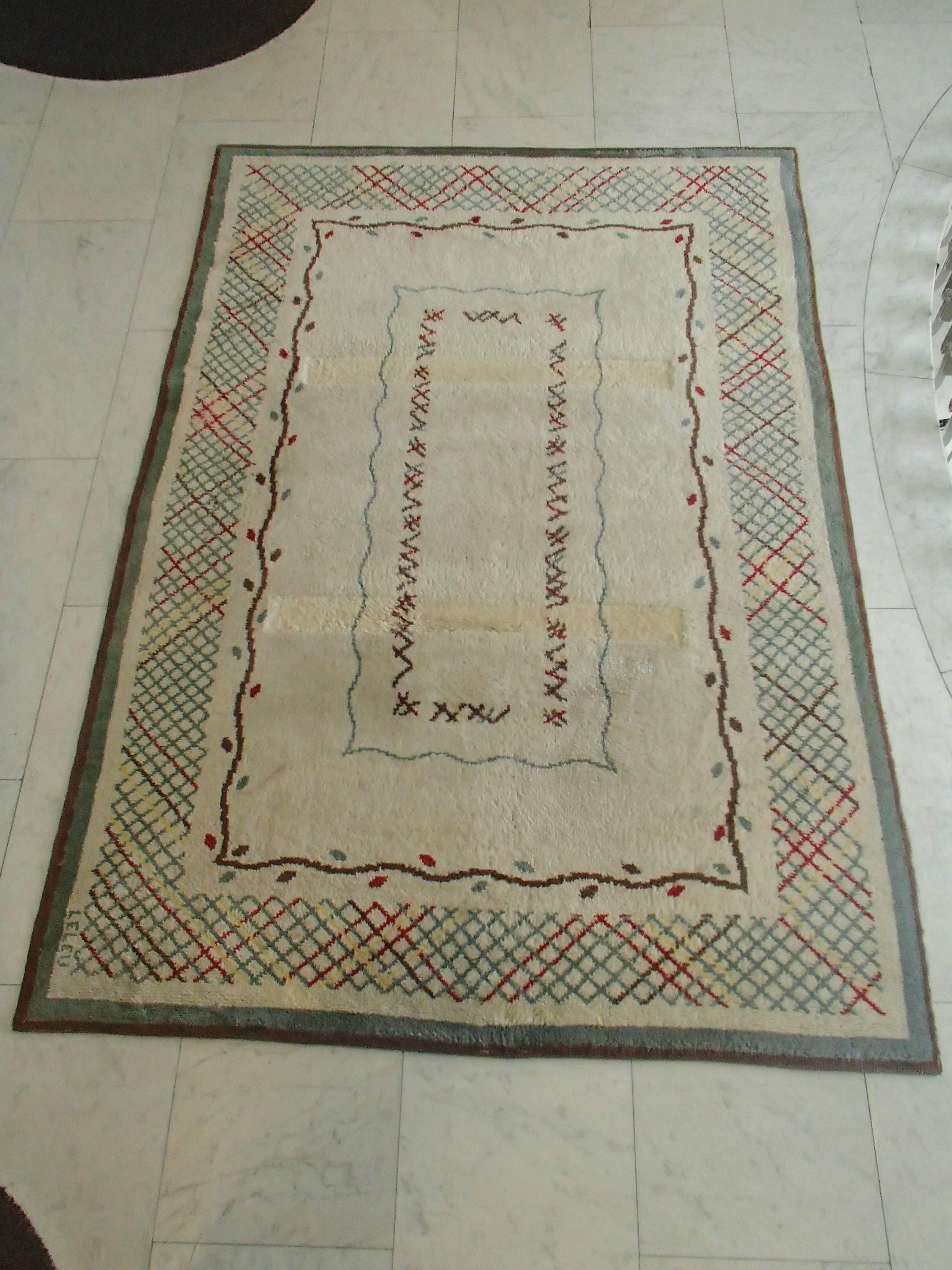 Teppich aus der Mitte des Jahrhunderts, signiert von Leleu im Angebot 2