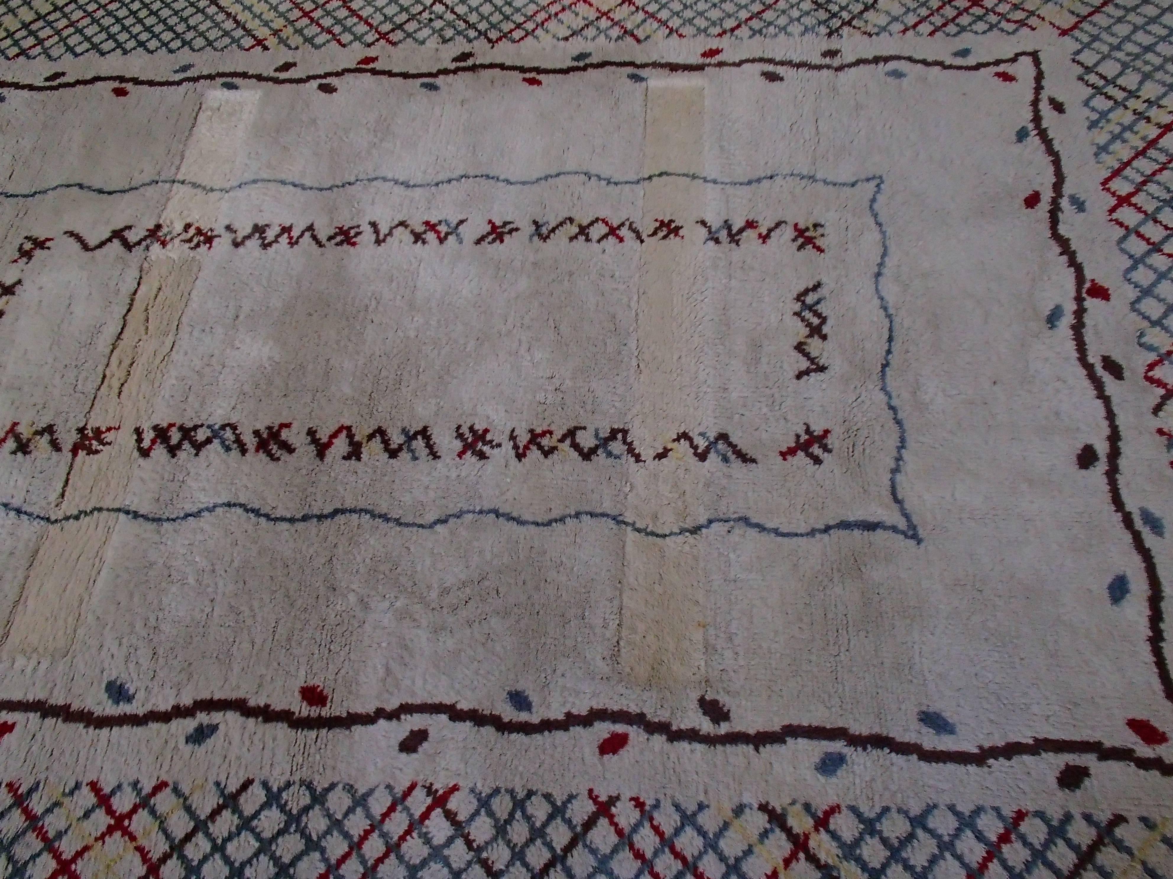 Teppich aus der Mitte des Jahrhunderts, signiert von Leleu (Handgewebt) im Angebot