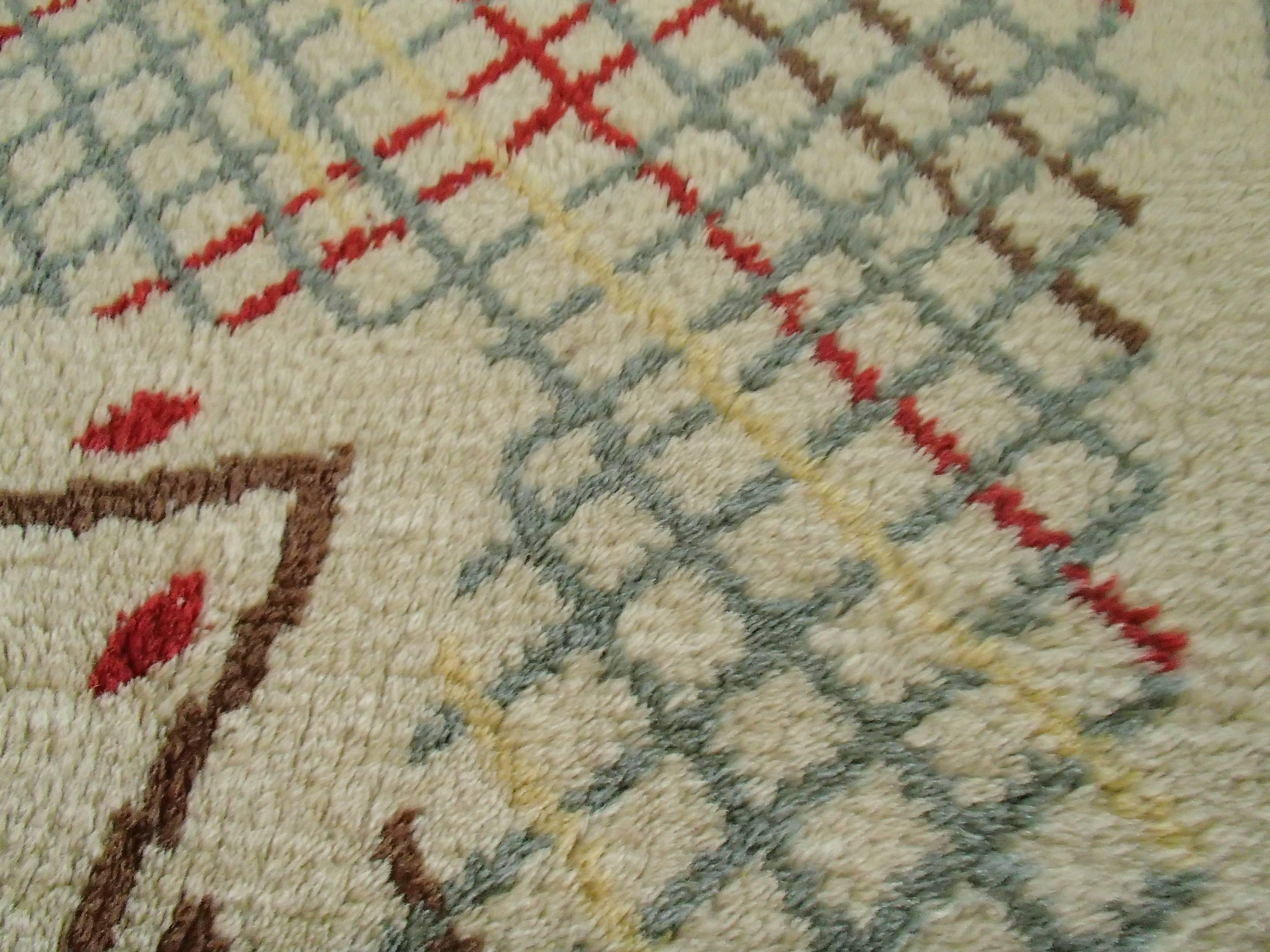 Teppich aus der Mitte des Jahrhunderts, signiert von Leleu (Wolle) im Angebot