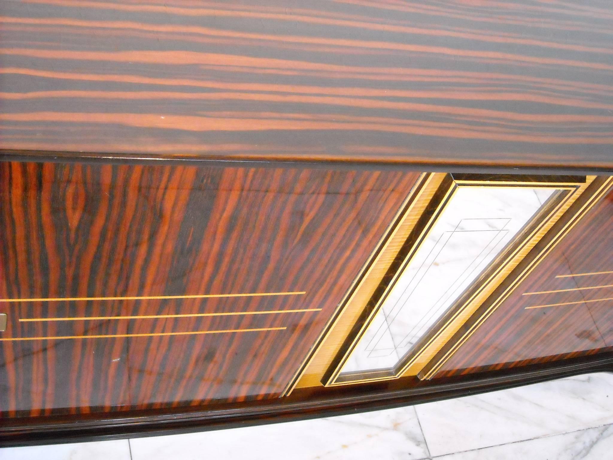 Art Deco Large Sideboard Ebene de Macassar Birch Inlay and Mirror Front In Good Condition For Sale In Weiningen, CH
