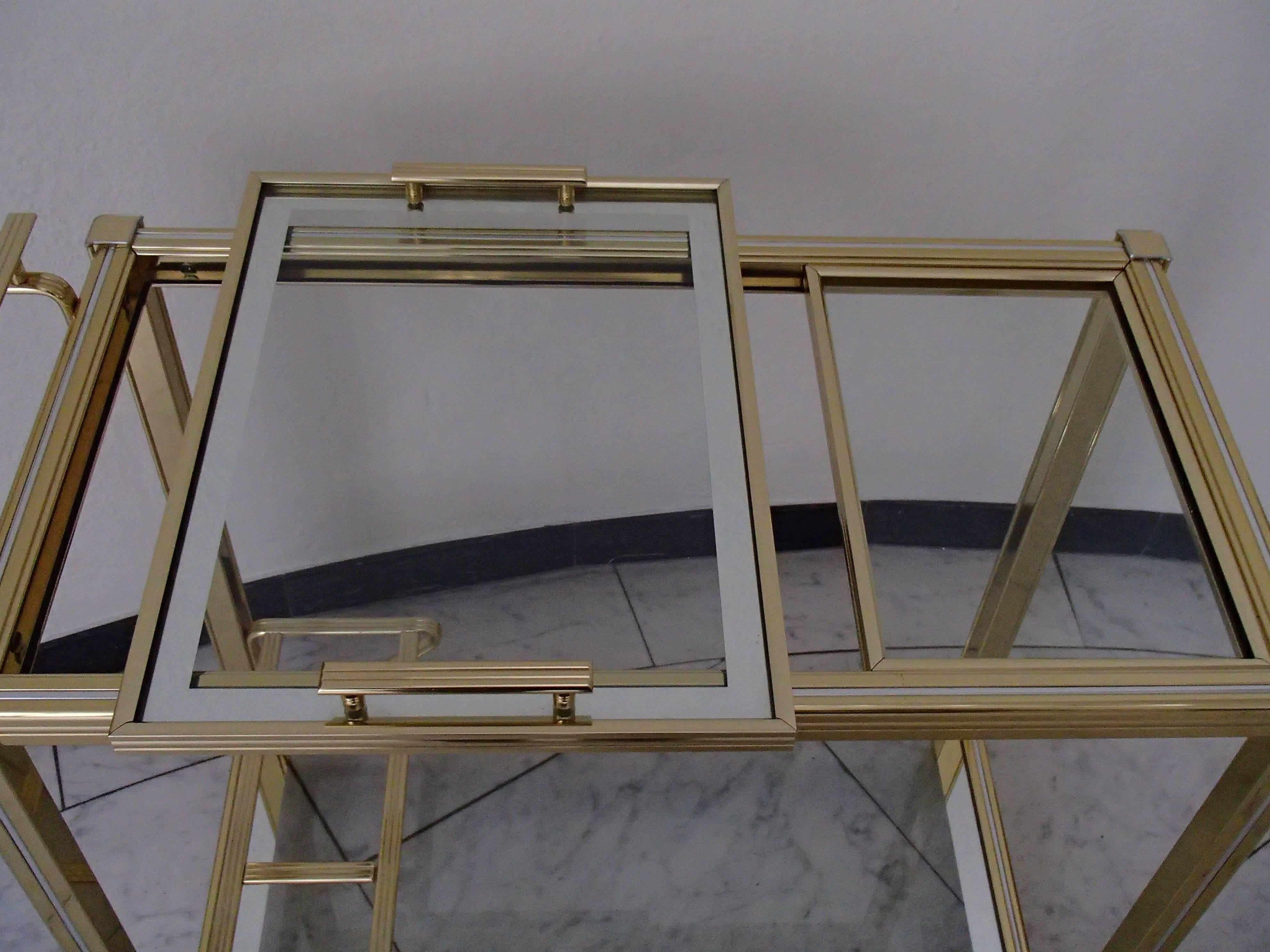 Italian Modern Brass and Glass Drinking Trolley Removable Tray