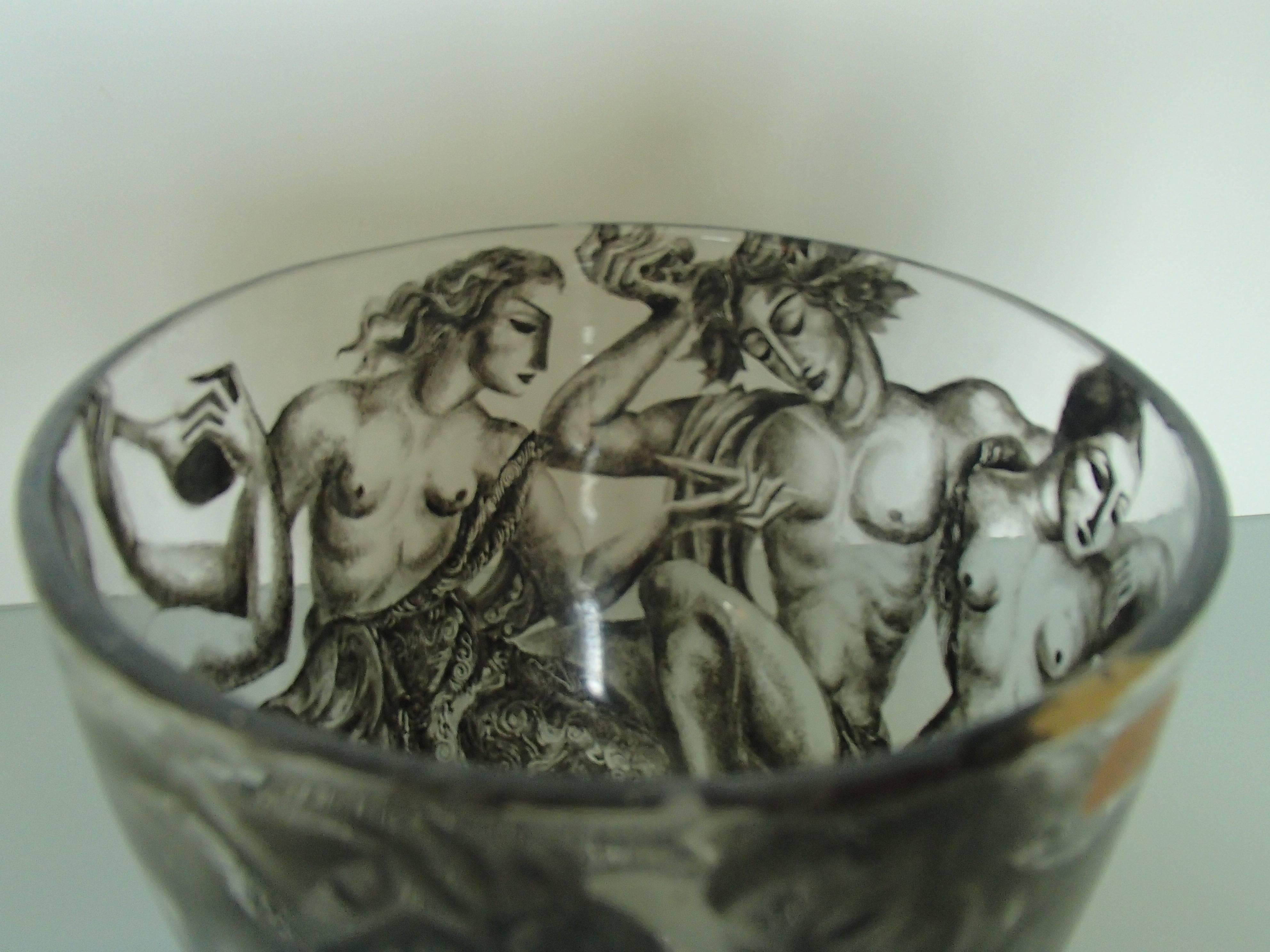 Early 20th Century Bauhaus bowl with black cubistic greac romain figures 