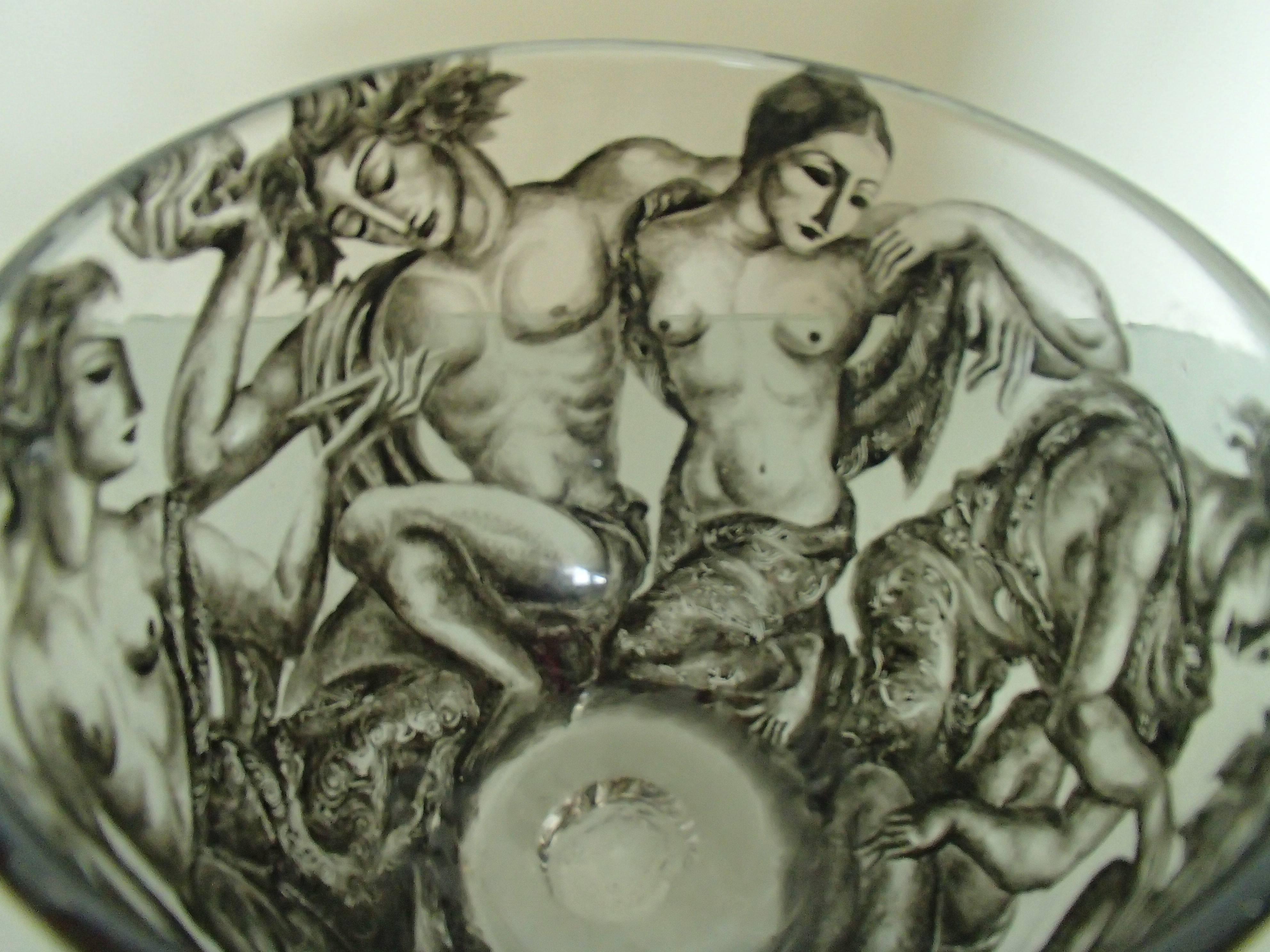 Bauhaus bowl with black cubistic greac romain figures  1