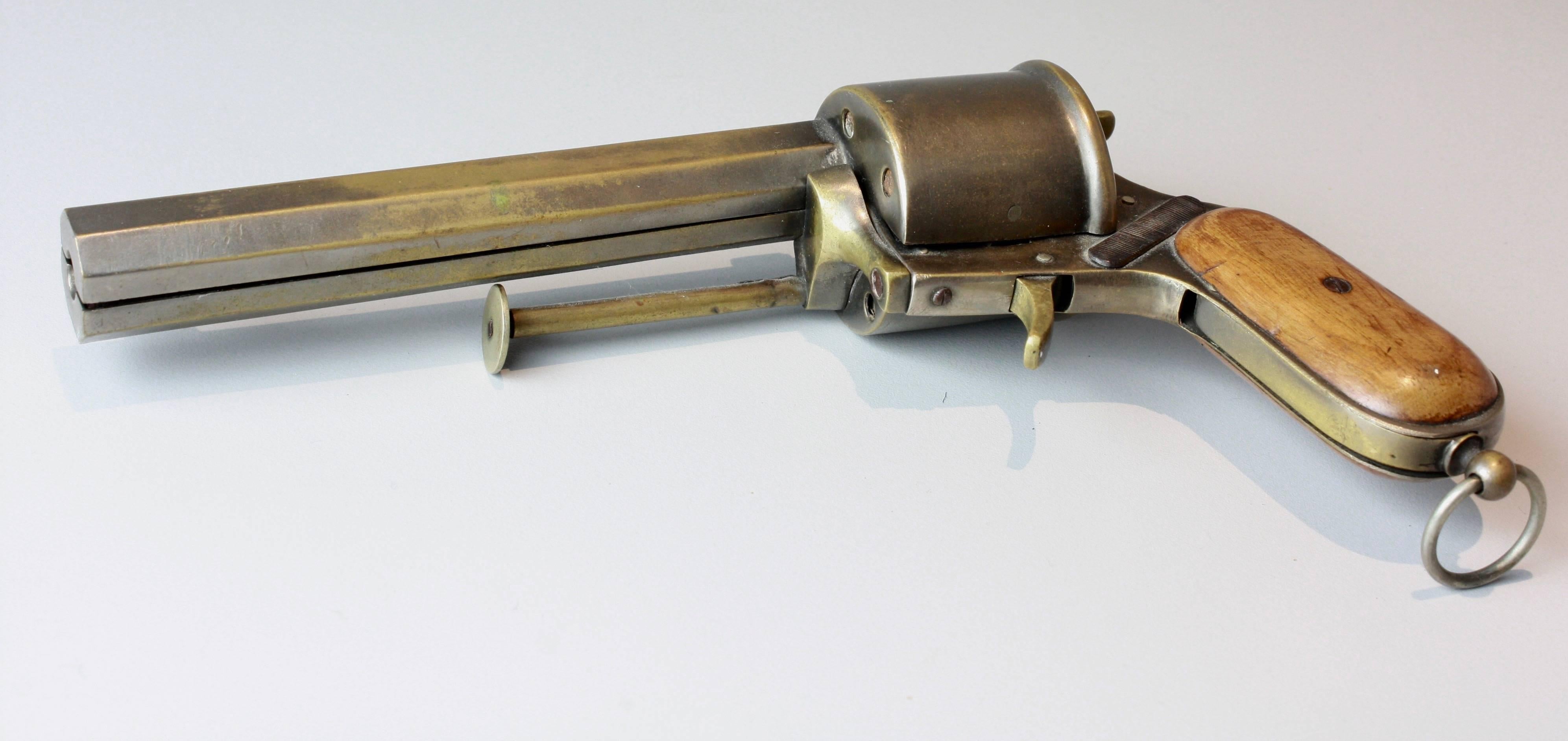 Antique Pipe in Pistol Form Case, Vesta Revolver, circa 1890, French In Excellent Condition In London, GB