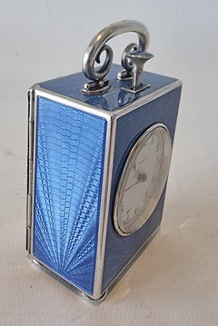 Orologio da carrozza Moser & Cie con ripetizione dei quarti, in argento e smalto blu con decorazione guilloché