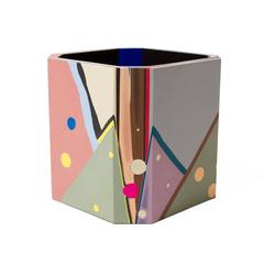 Fioriera Papua in resina fusa del 21° secolo, fatta a mano e unica nel suo genere