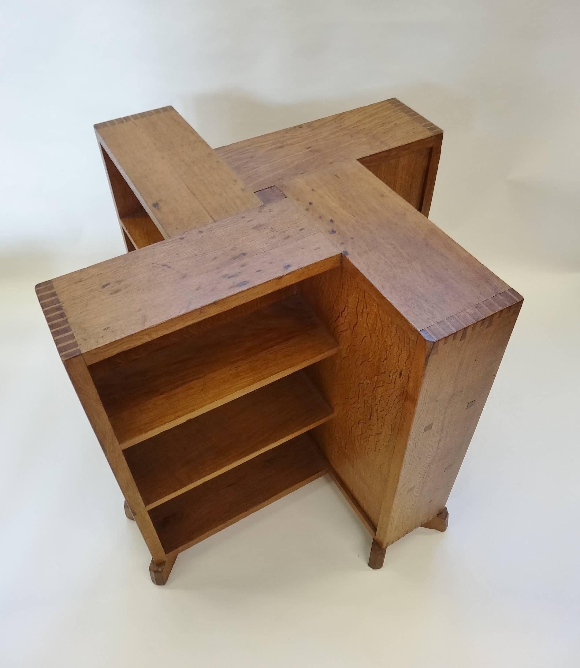 Superb and extremely rare (possibly a one-off commissioned piece) early Arts & Crafts Cotswold School, circa mid-late 1920s oak bookcase/ book table by Gordon Russell of Broadway, Worcs, England.
Unlike the production model Gordon Russell book