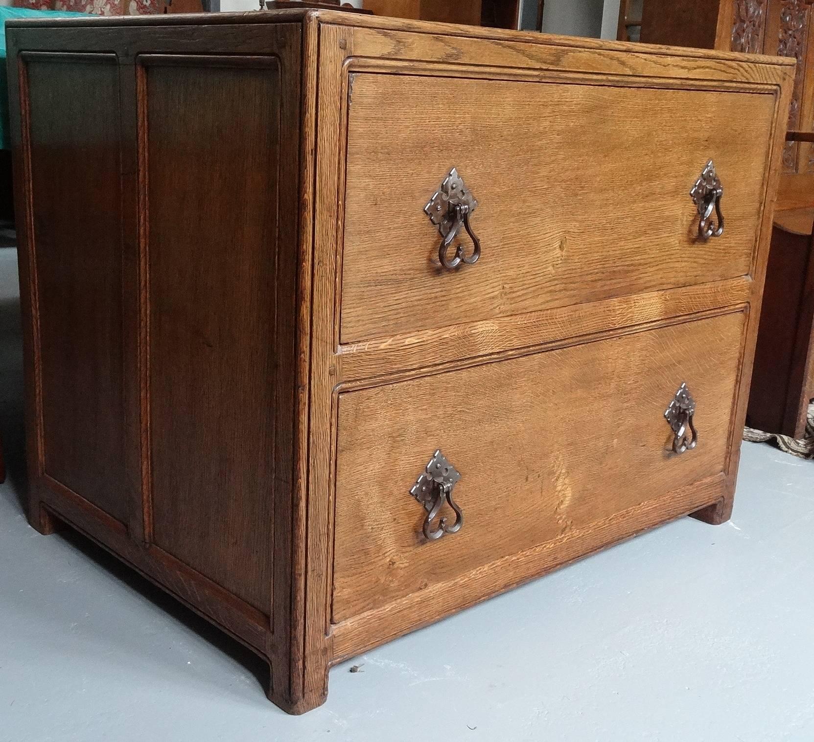 British Liberty and Co Arts and Crafts gothic style large oak chest, London circa 1924 For Sale