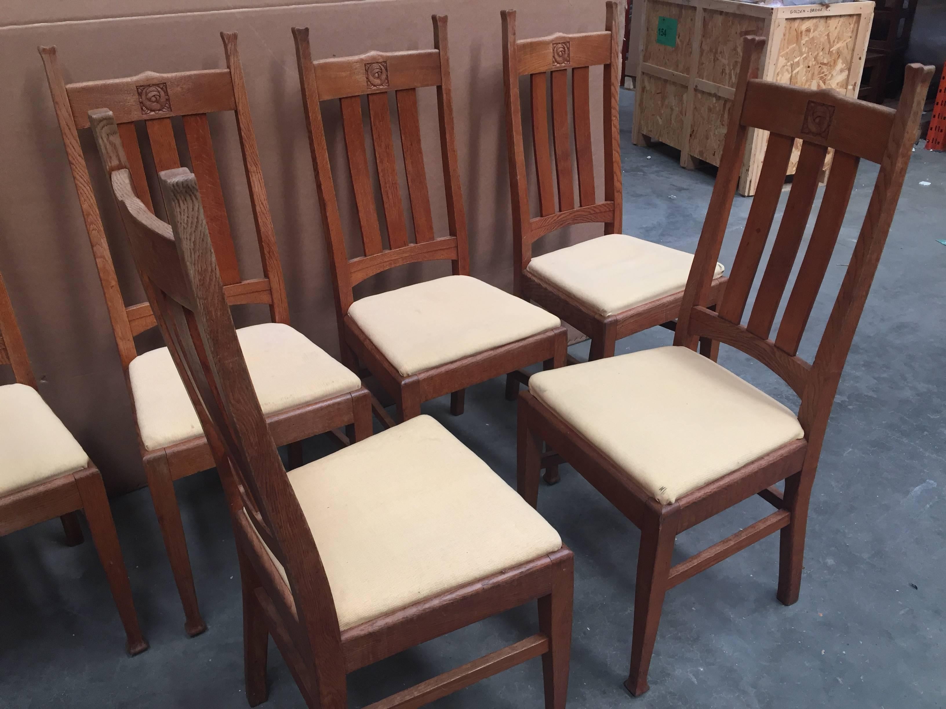 Set of Six Oak E A Taylor Glasgow School Chairs by Wylie & Lochhead, circa 1905 In Excellent Condition For Sale In London, GB