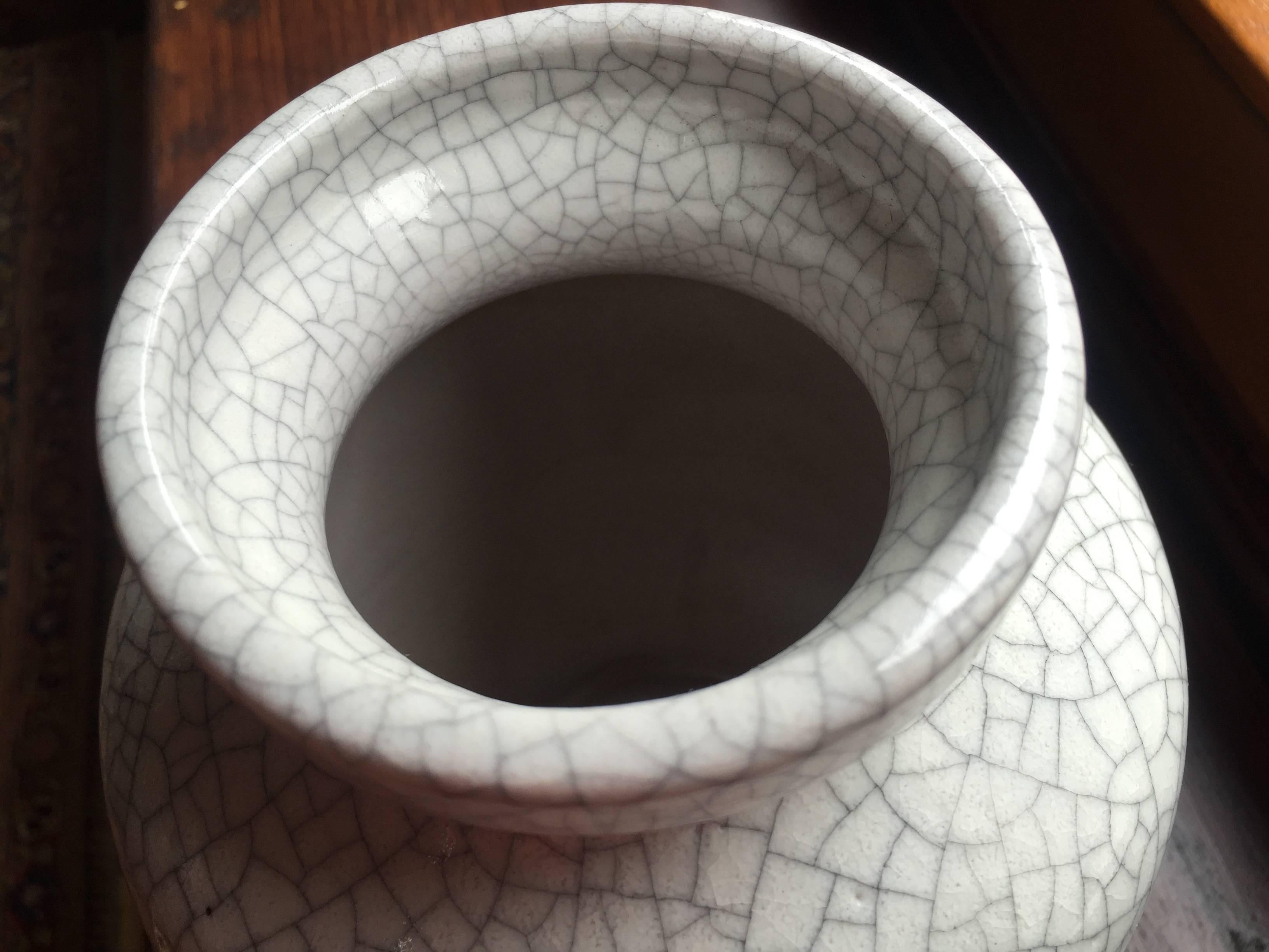 Karlsruhe Majolica Grey Pottery Crackled Vase Fridegard Glatzle 1978 Japanese In Excellent Condition In Ettlingen, Baden-Wurttemberg